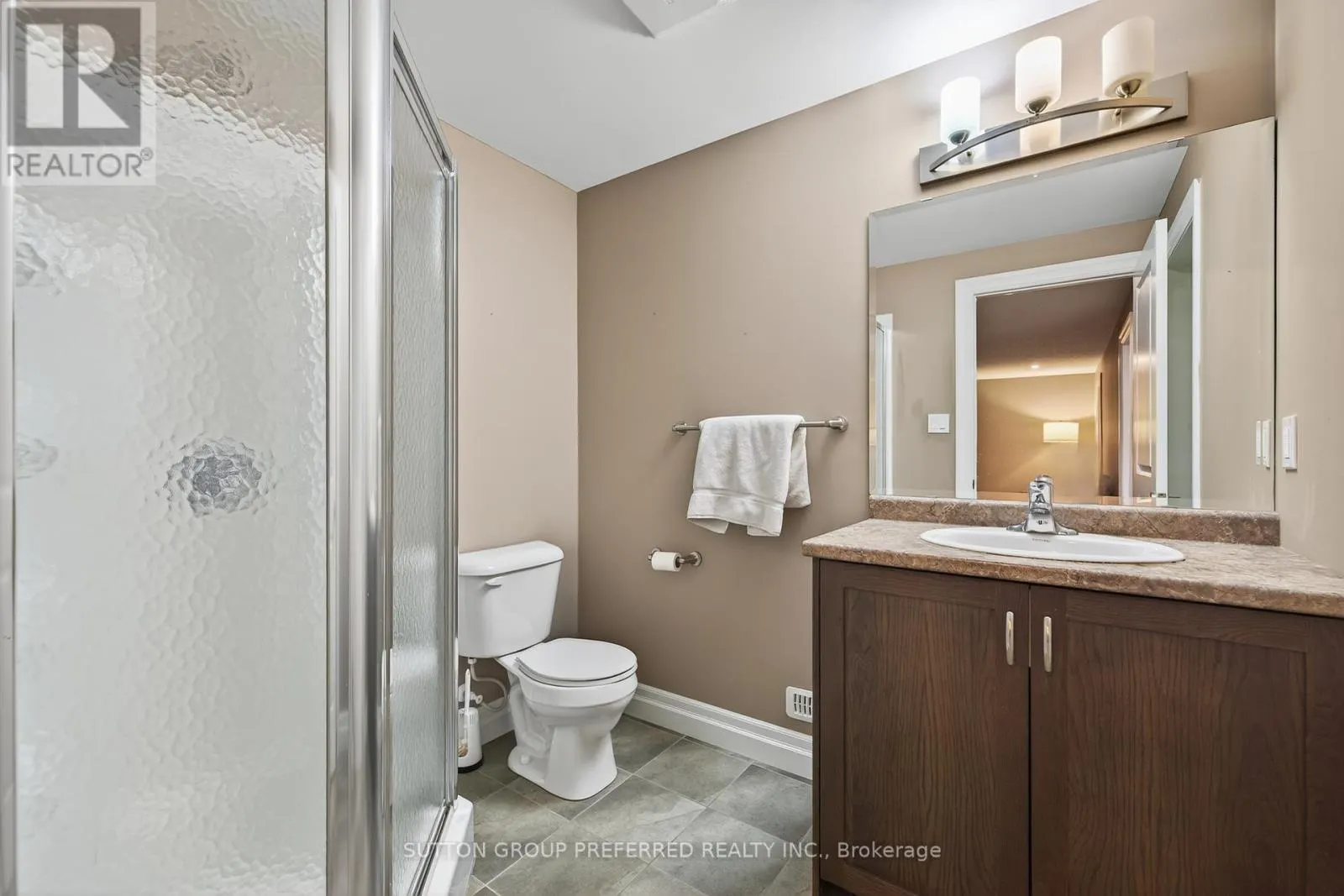 6 - 4700 HAMILTON ROAD, #6