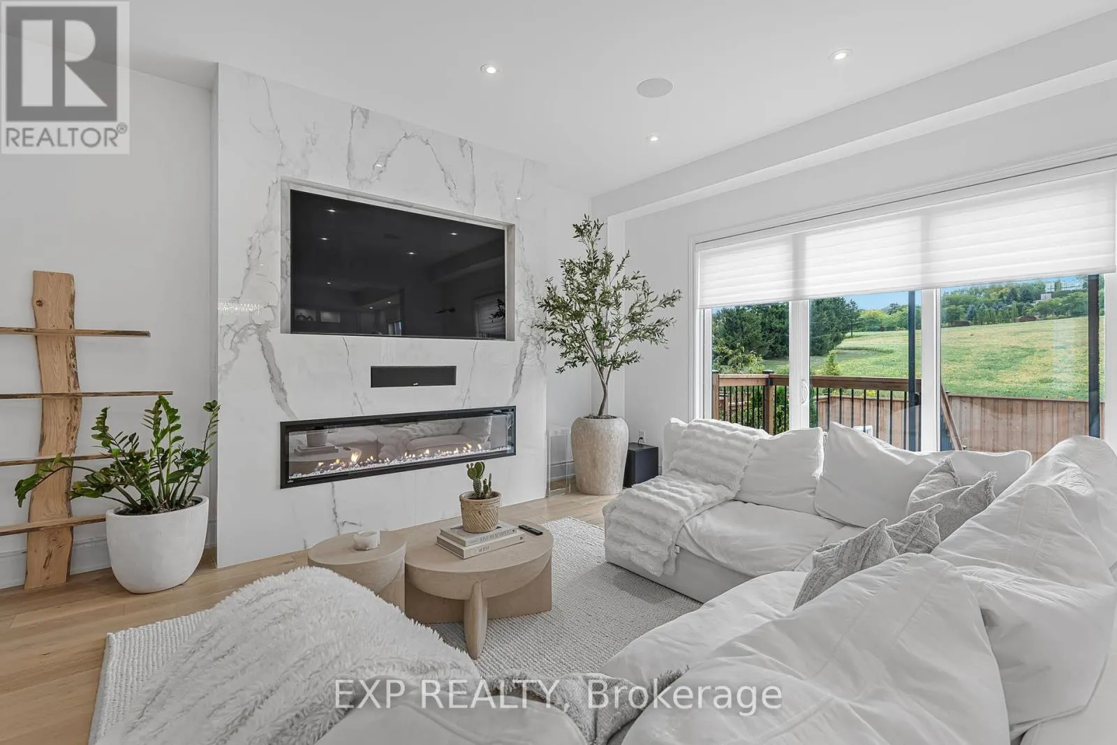 3978 HIGHLAND PARK DRIVE