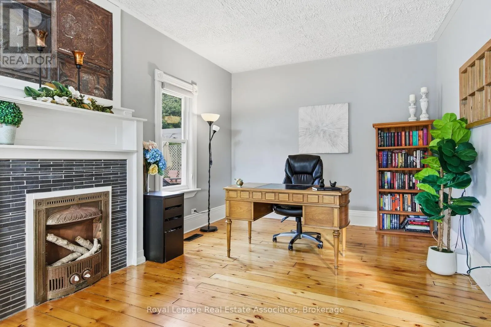 3 SHAW AVENUE E