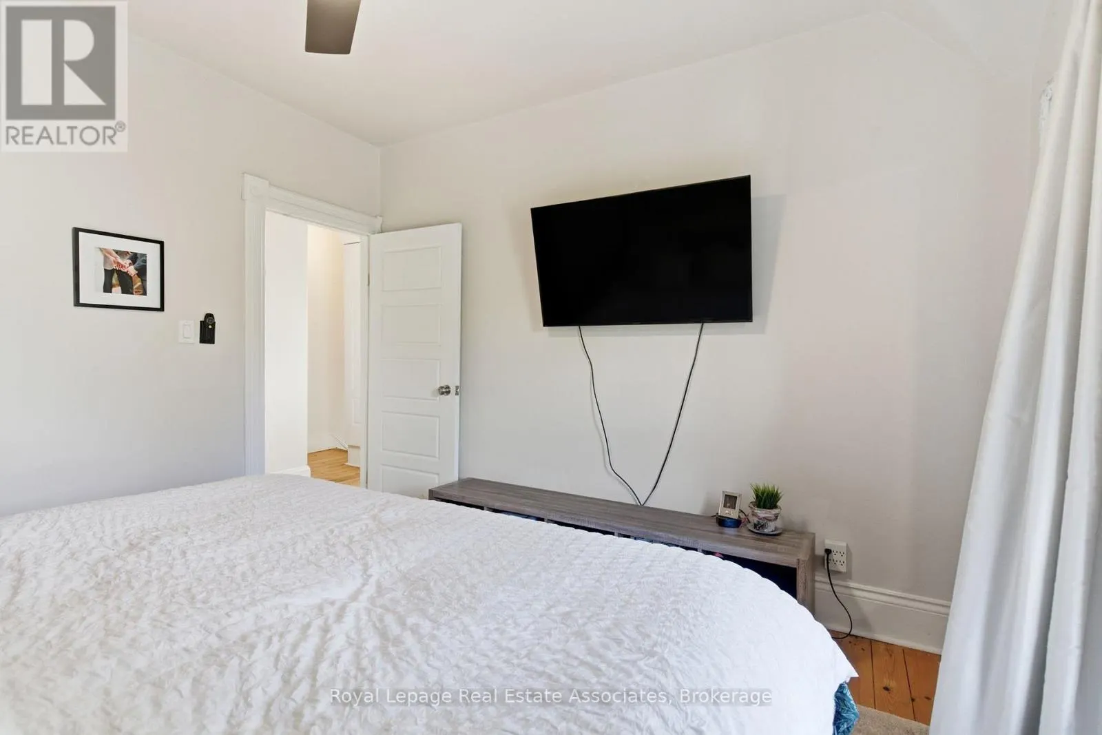 3 SHAW AVENUE E