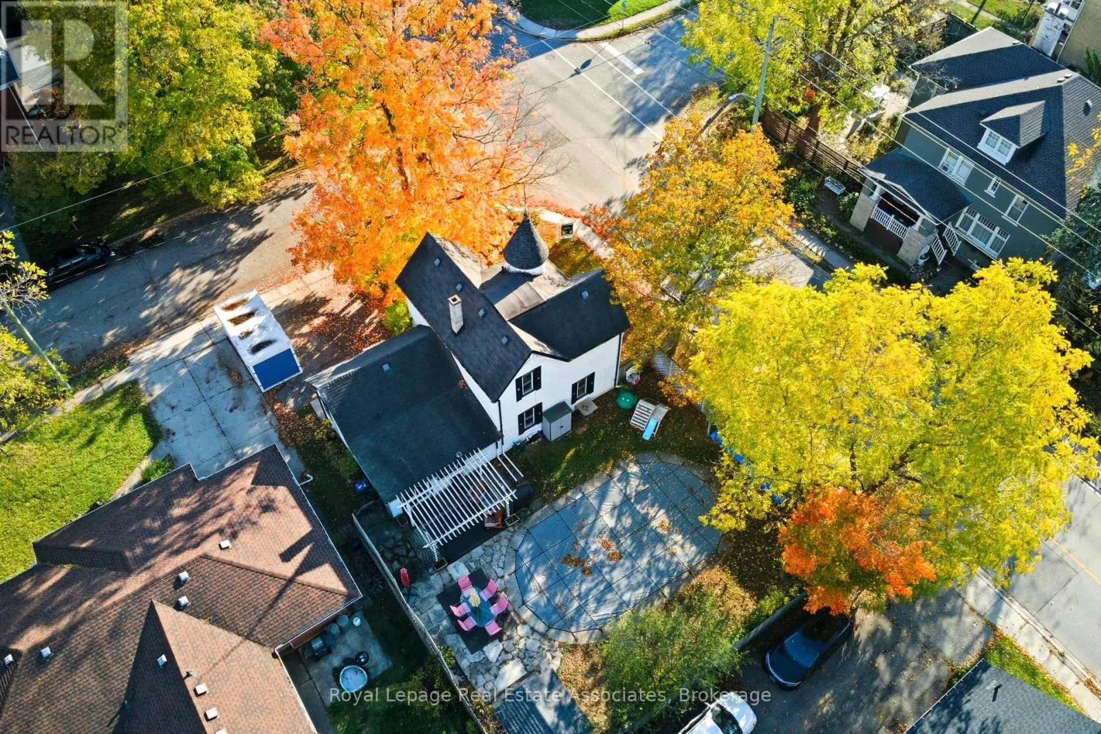 3 SHAW AVENUE E