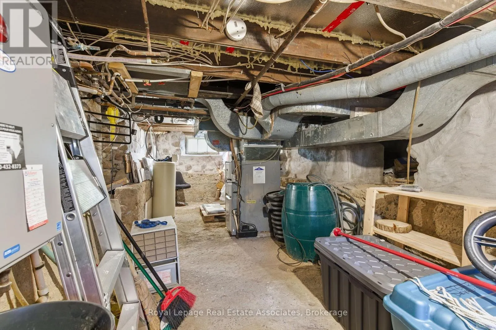 3 SHAW AVENUE E