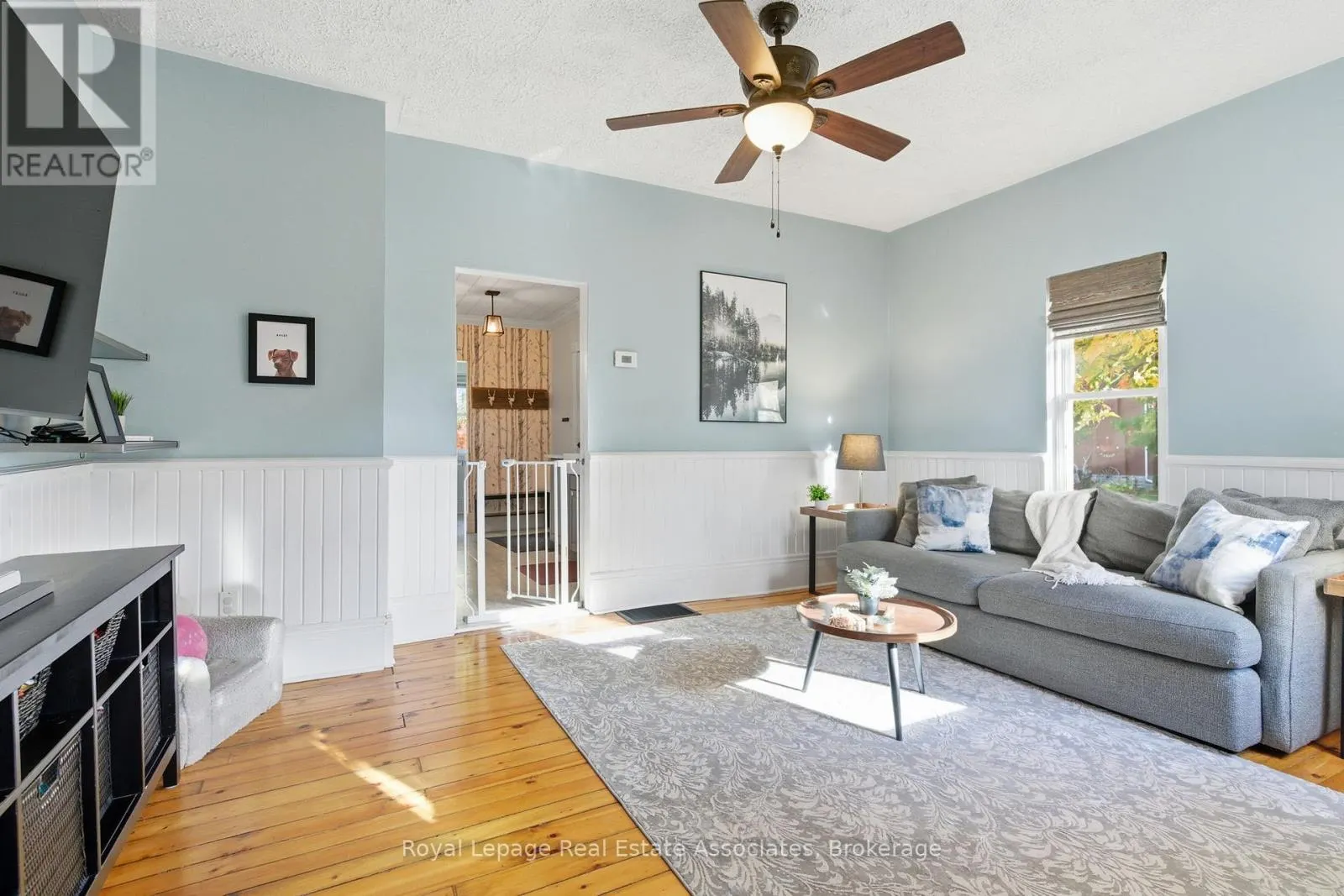 3 SHAW AVENUE E