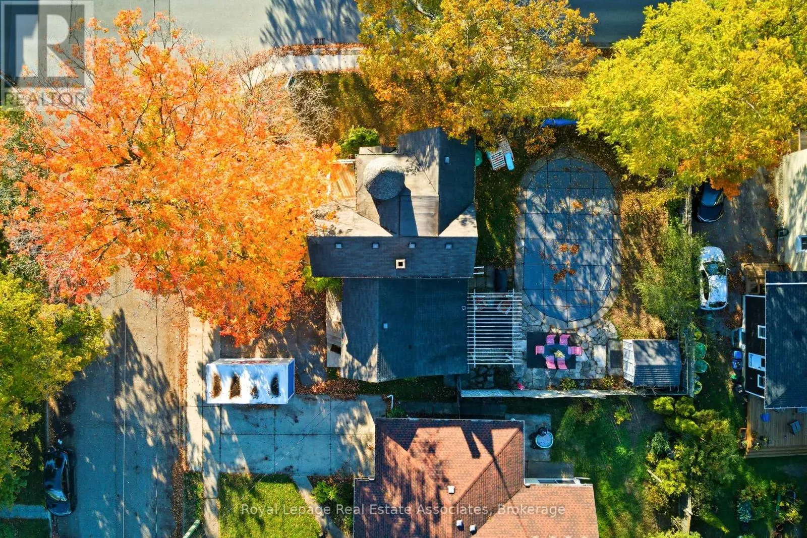 3 SHAW AVENUE E