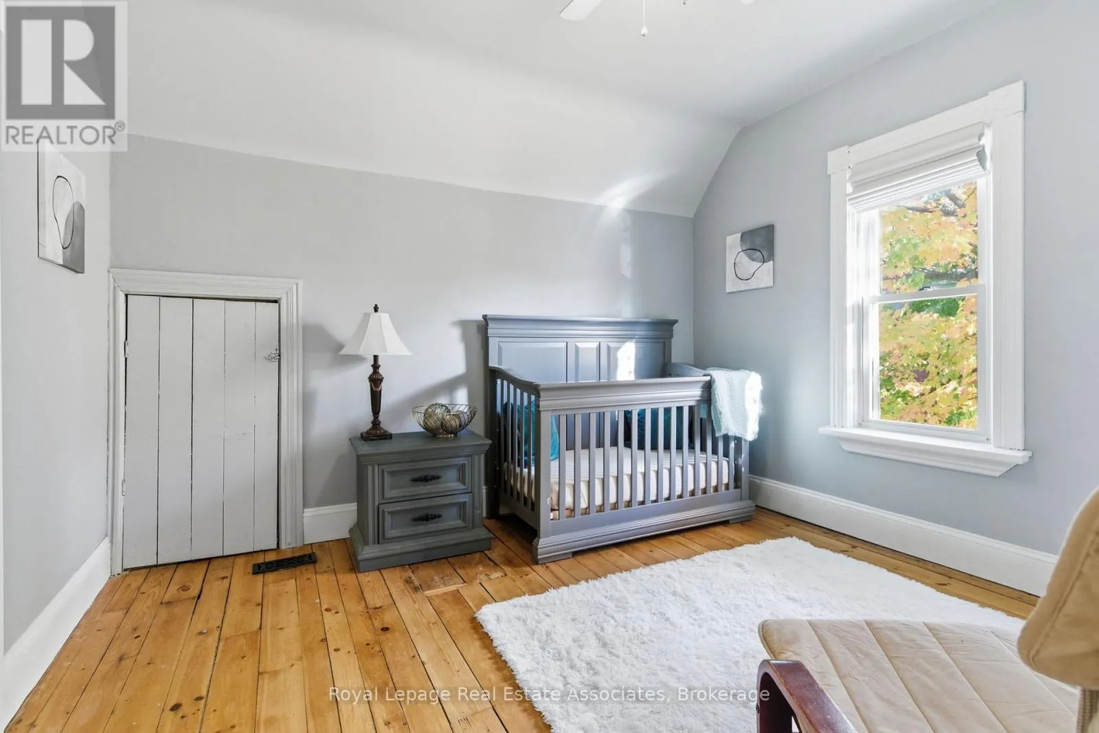 3 SHAW AVENUE E