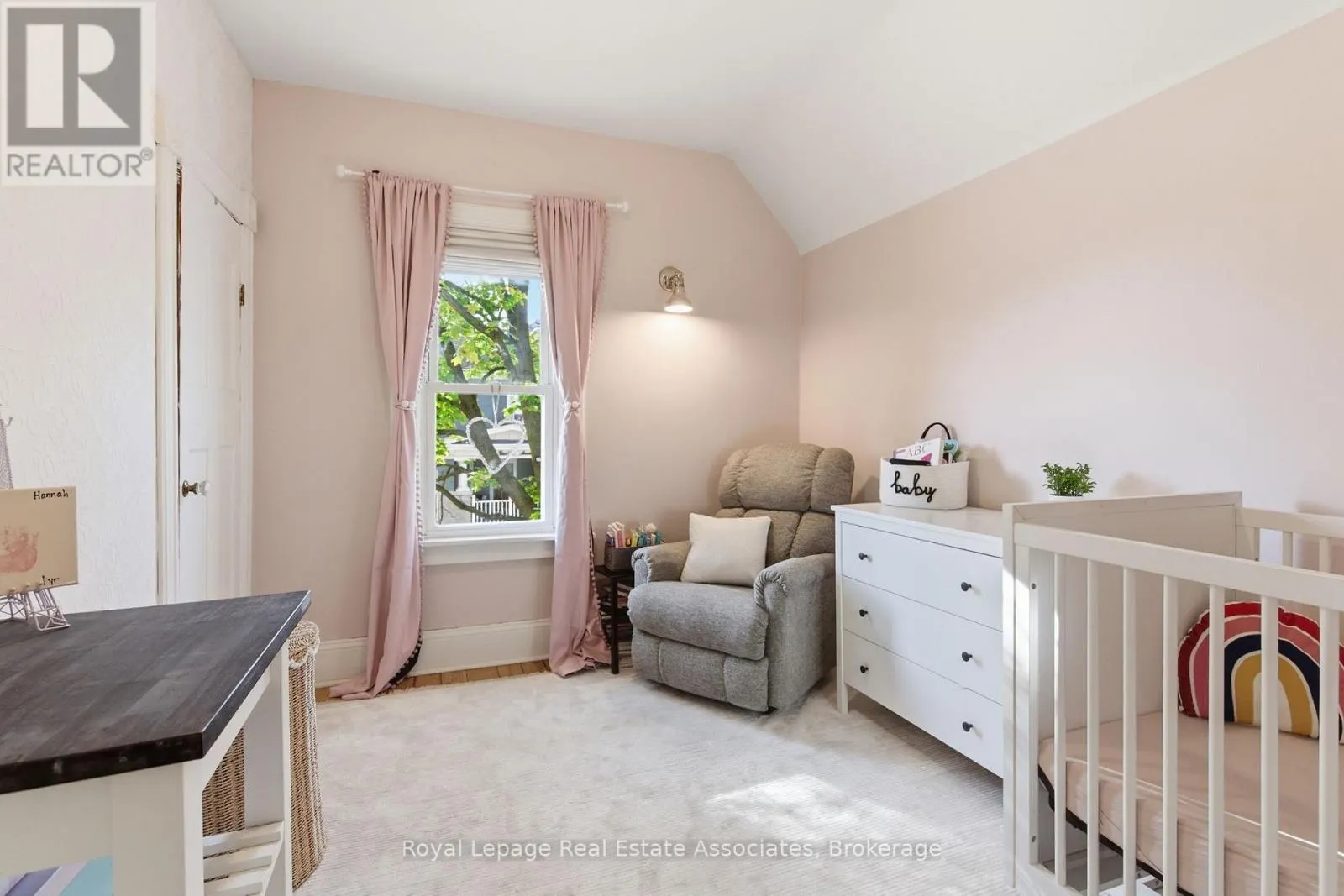3 SHAW AVENUE E