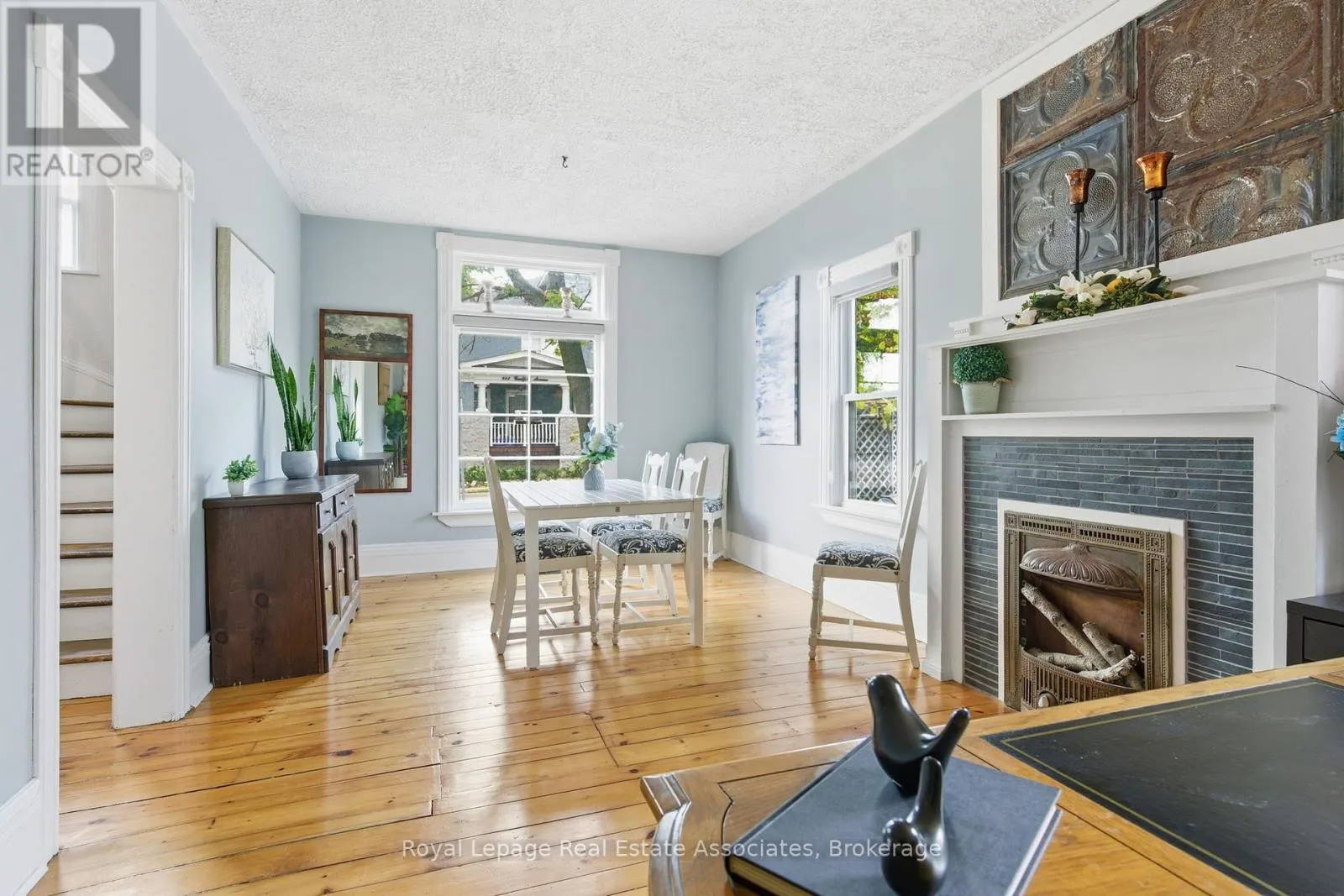 3 SHAW AVENUE E