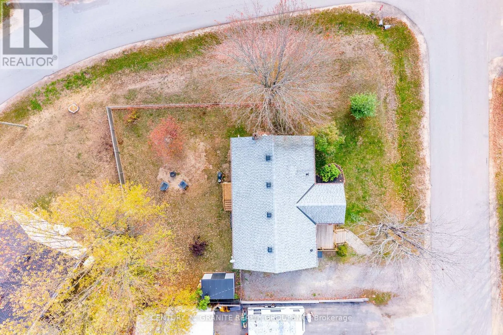 31 SPRUCEDALE STREET