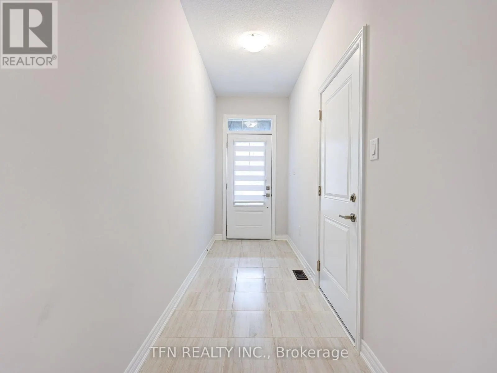9 - 10 BIRMINGHAM DRIVE