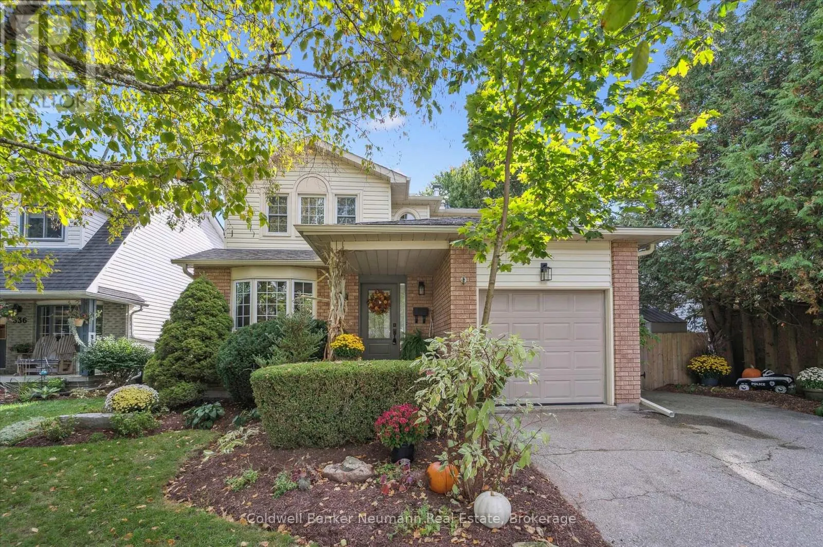 638 HOLMAN CRESCENT