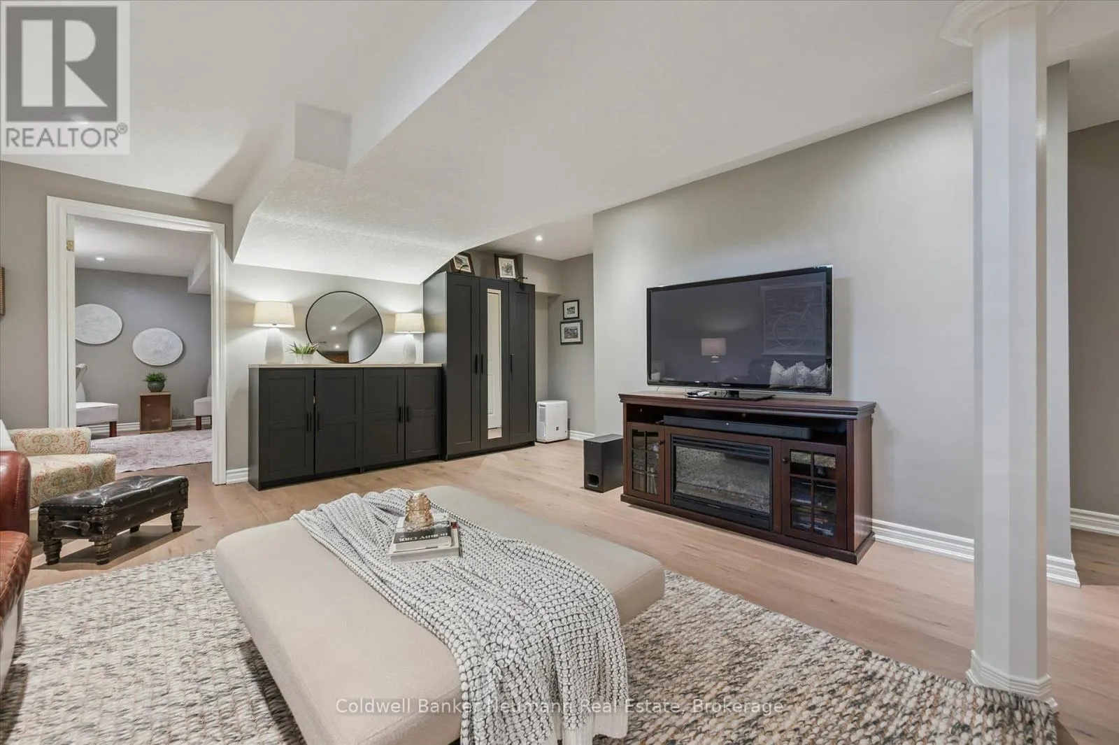 638 HOLMAN CRESCENT