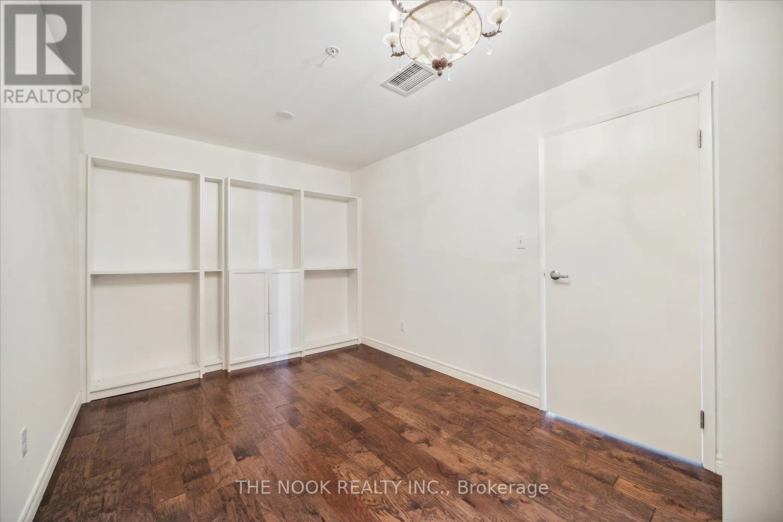 308 - 38 WALTON STREET, #308