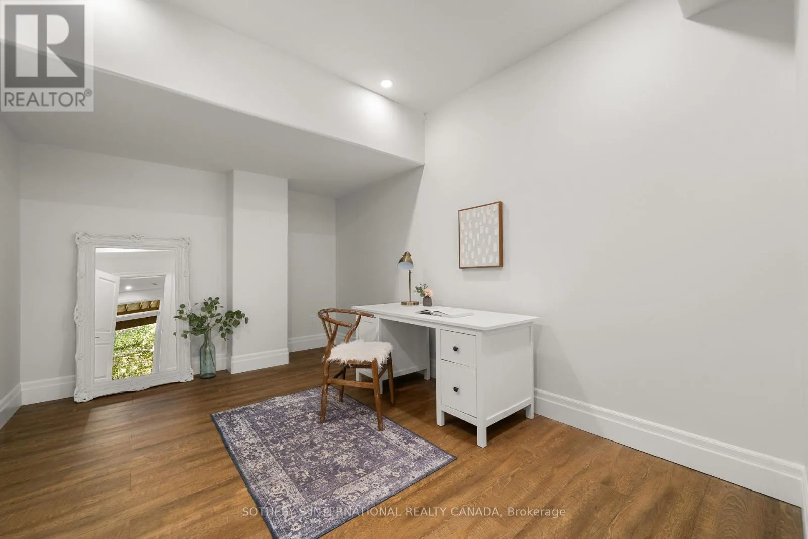 30 PINE RIDGE DRIVE