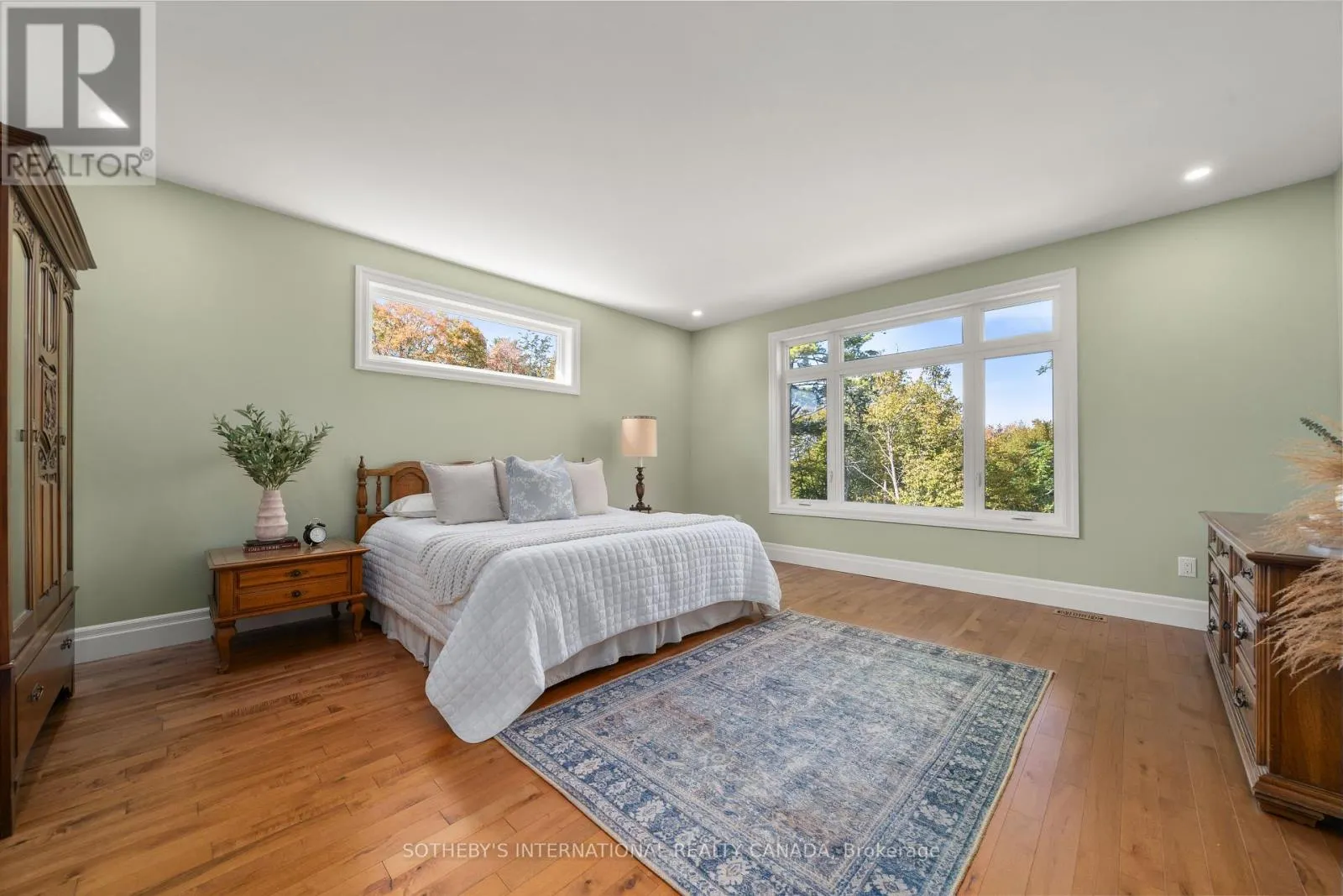 30 PINE RIDGE DRIVE