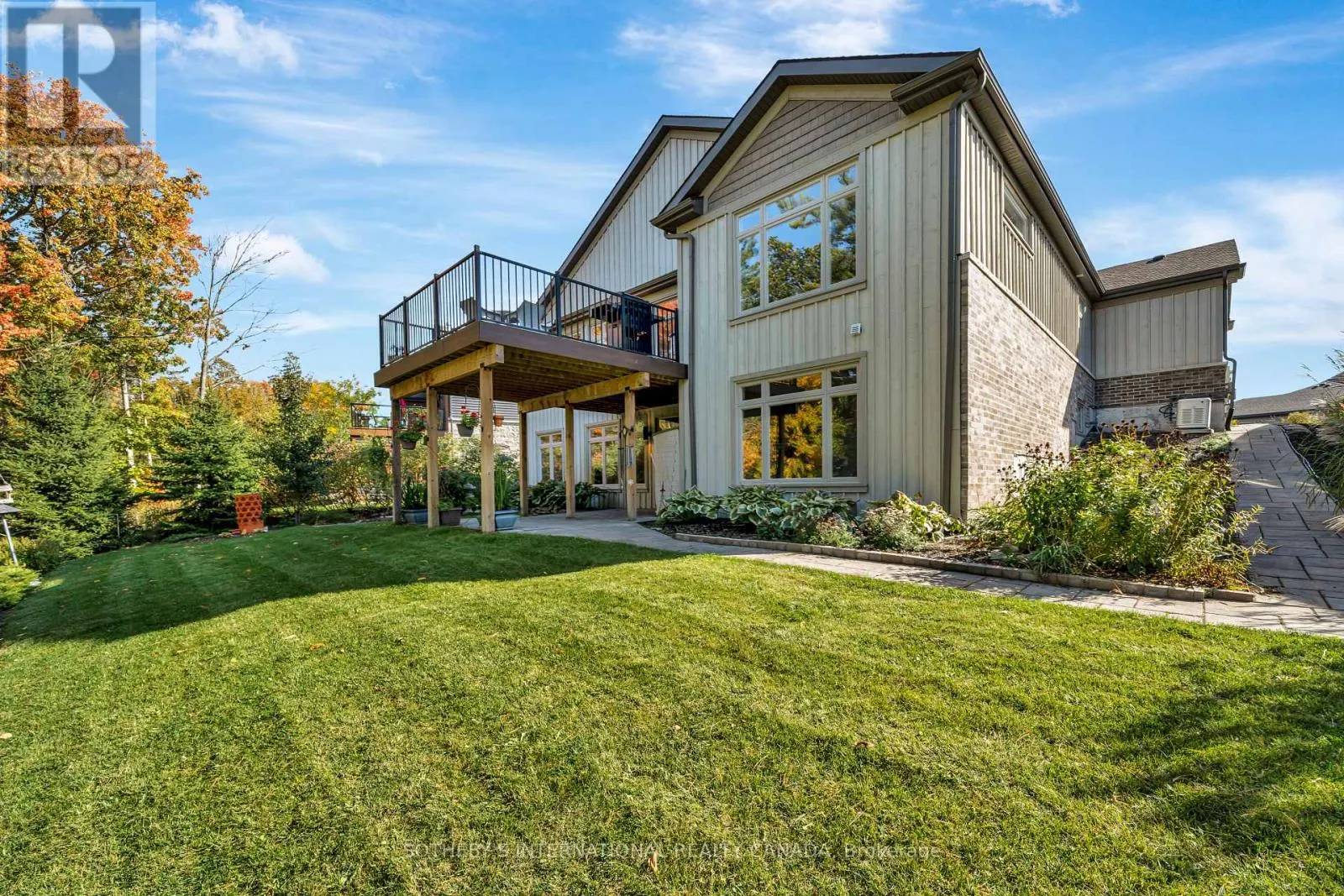 30 PINE RIDGE DRIVE
