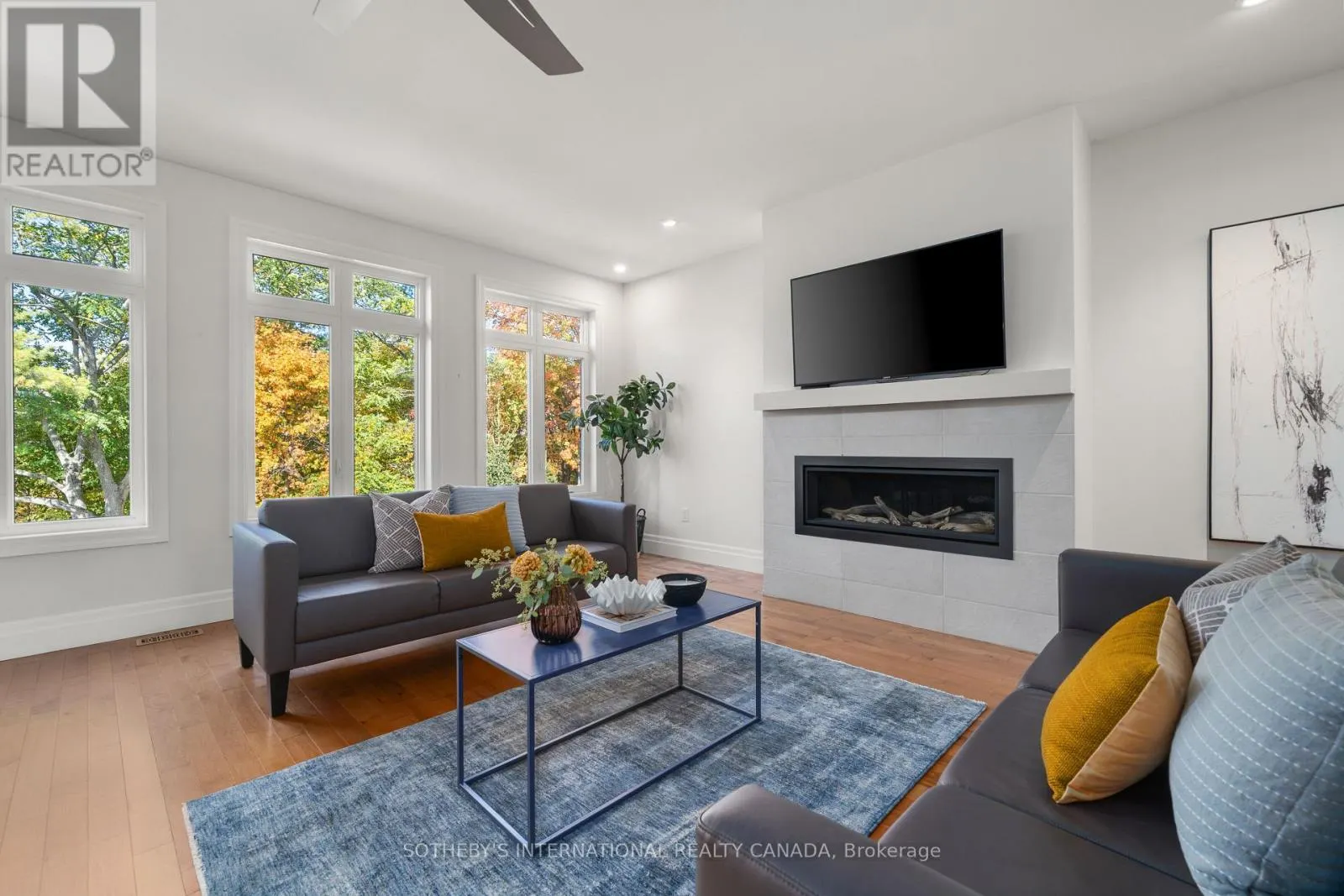 30 PINE RIDGE DRIVE