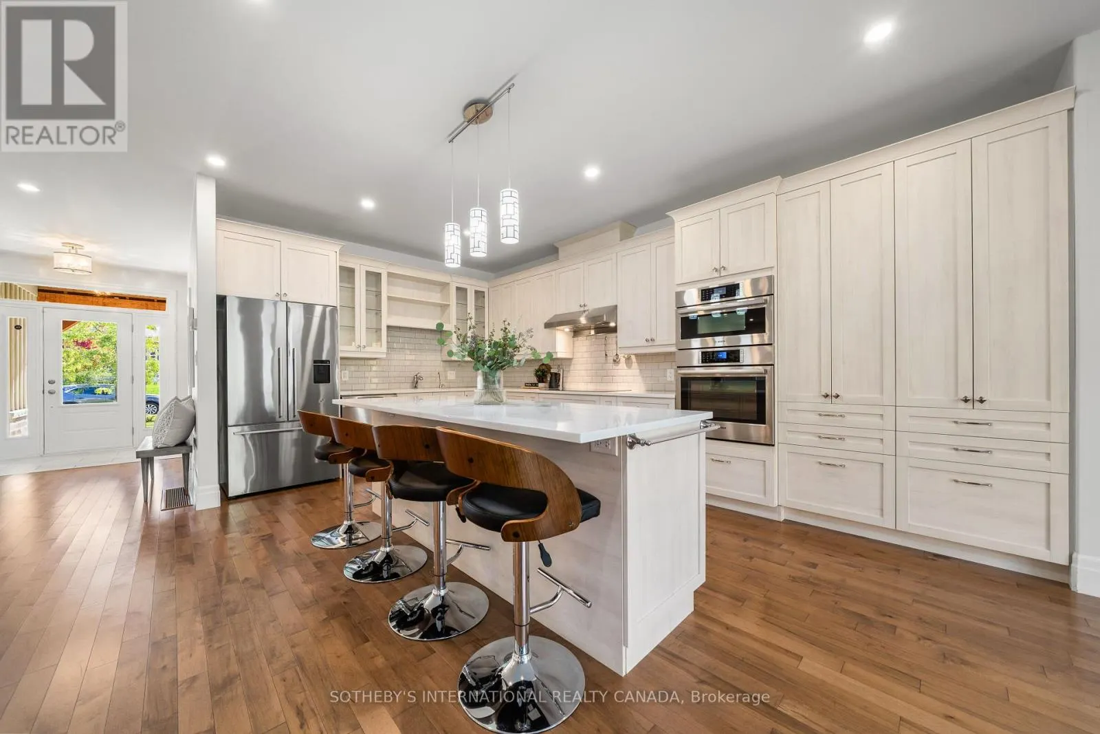 30 PINE RIDGE DRIVE