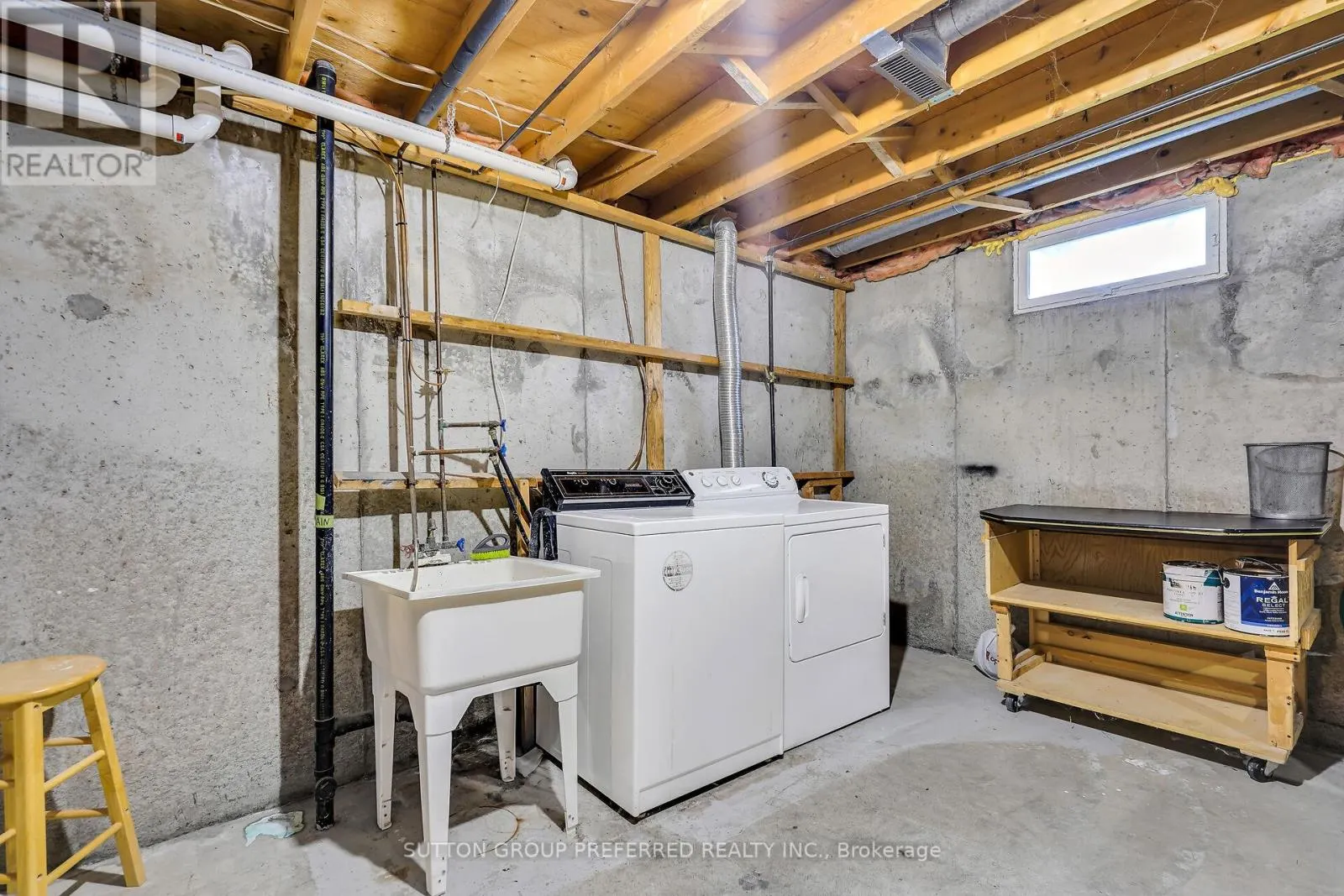 34 HEARTHSIDE PLACE