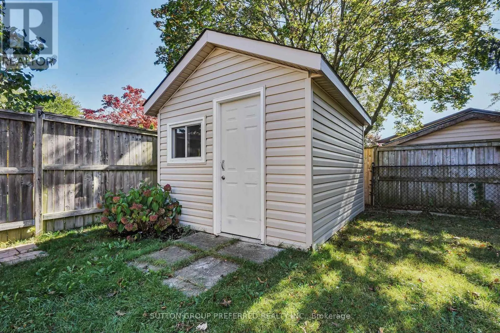 34 HEARTHSIDE PLACE