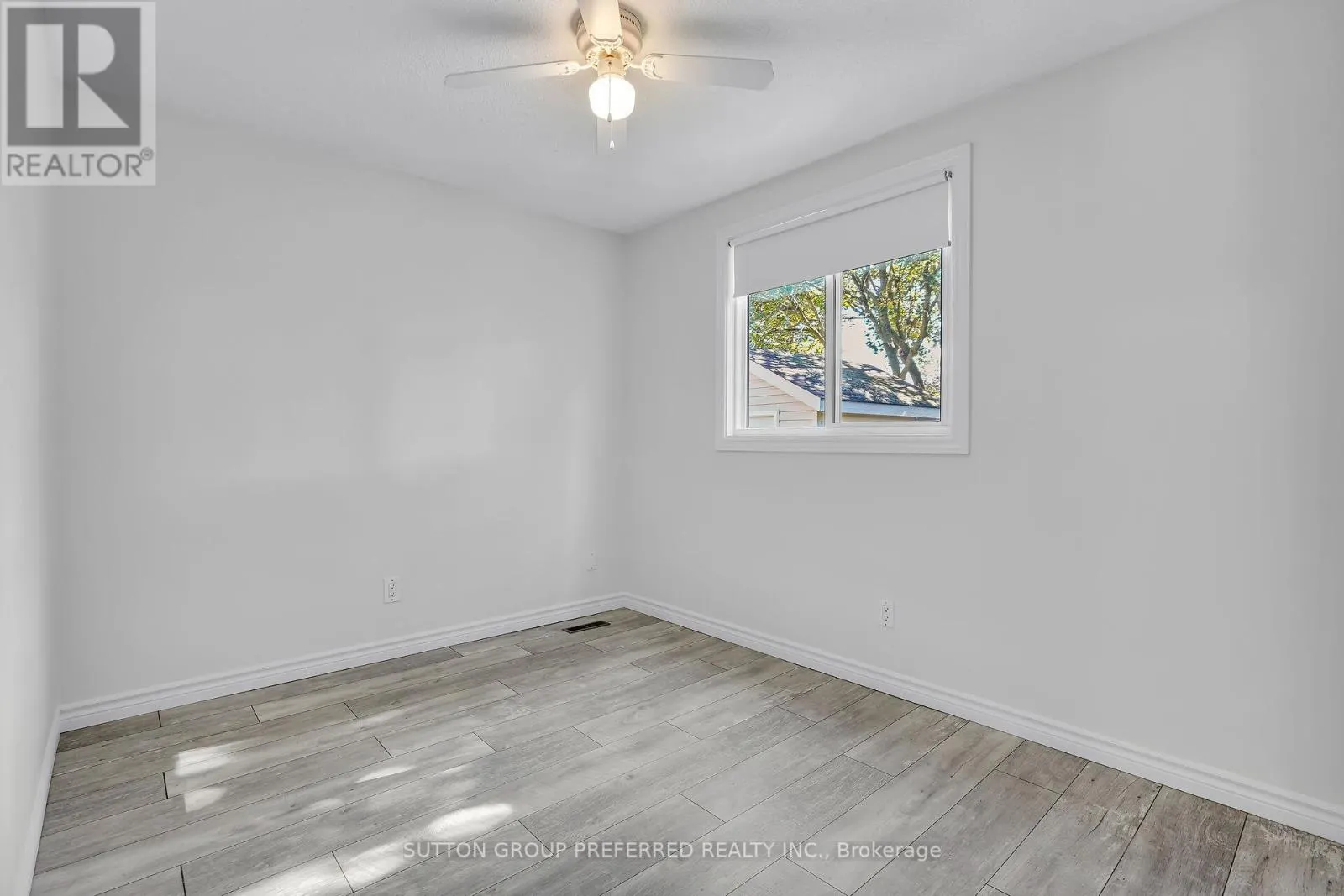 34 HEARTHSIDE PLACE