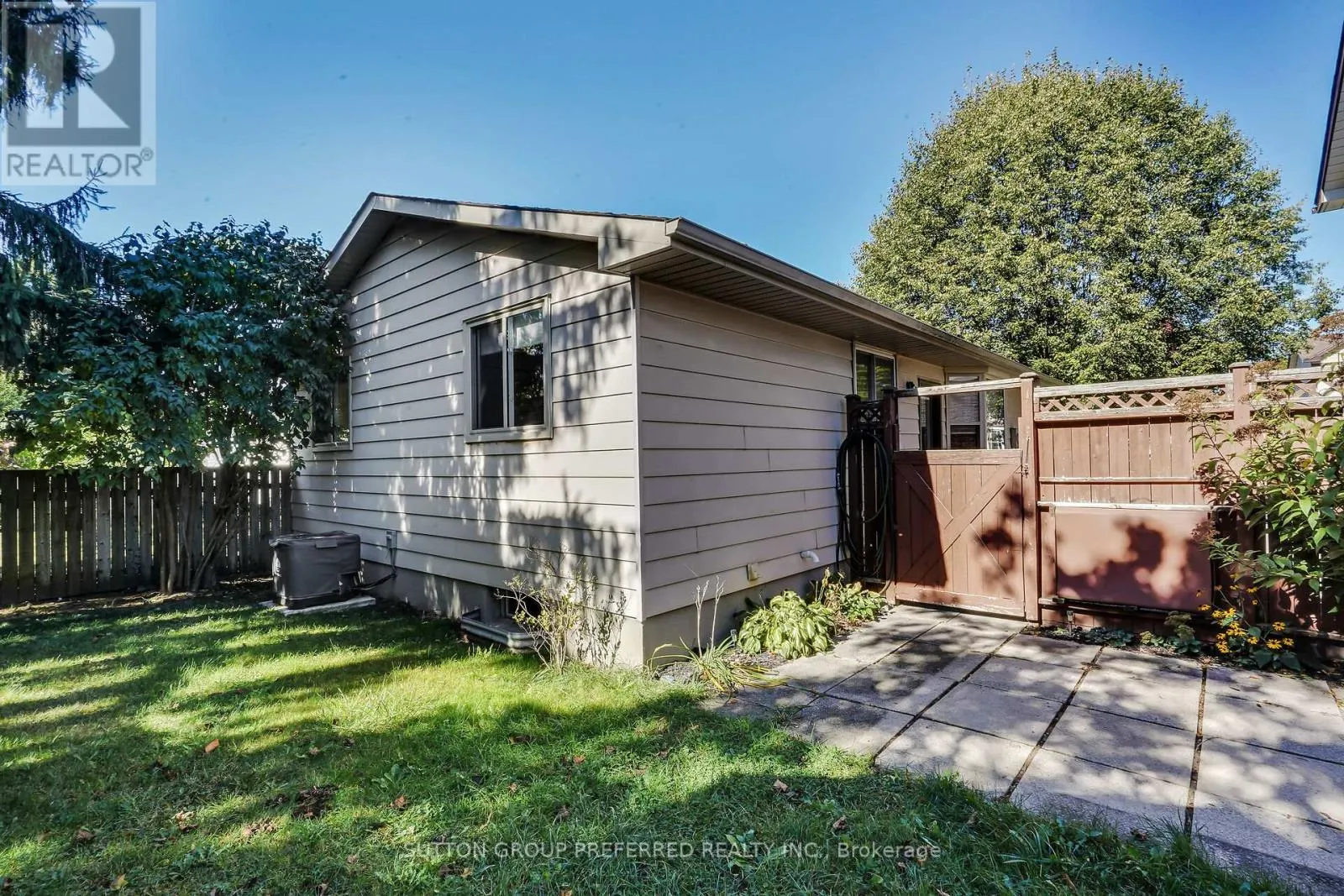 34 HEARTHSIDE PLACE