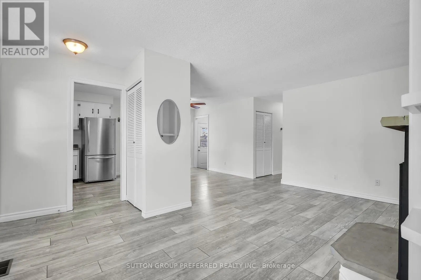 34 HEARTHSIDE PLACE