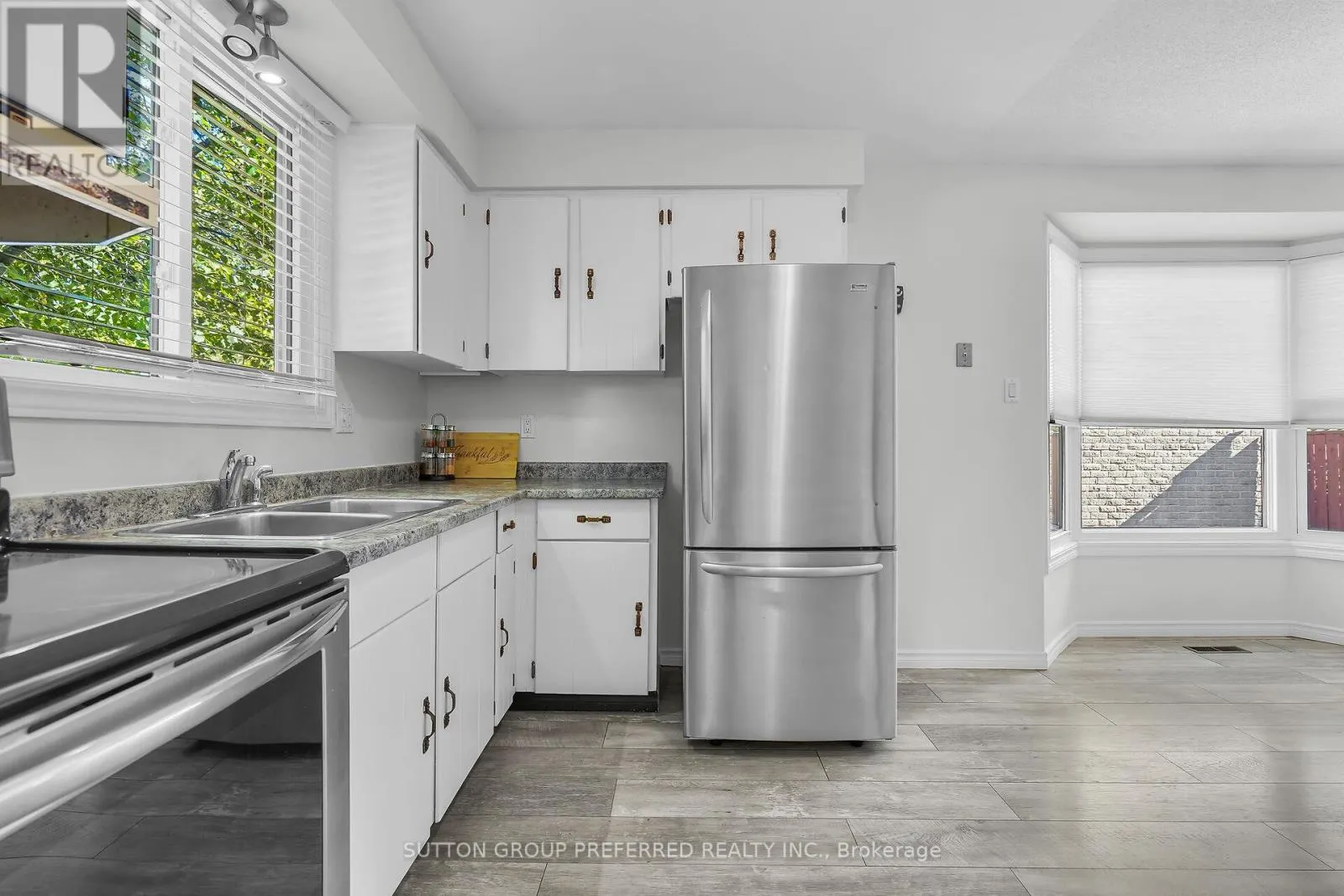 34 HEARTHSIDE PLACE