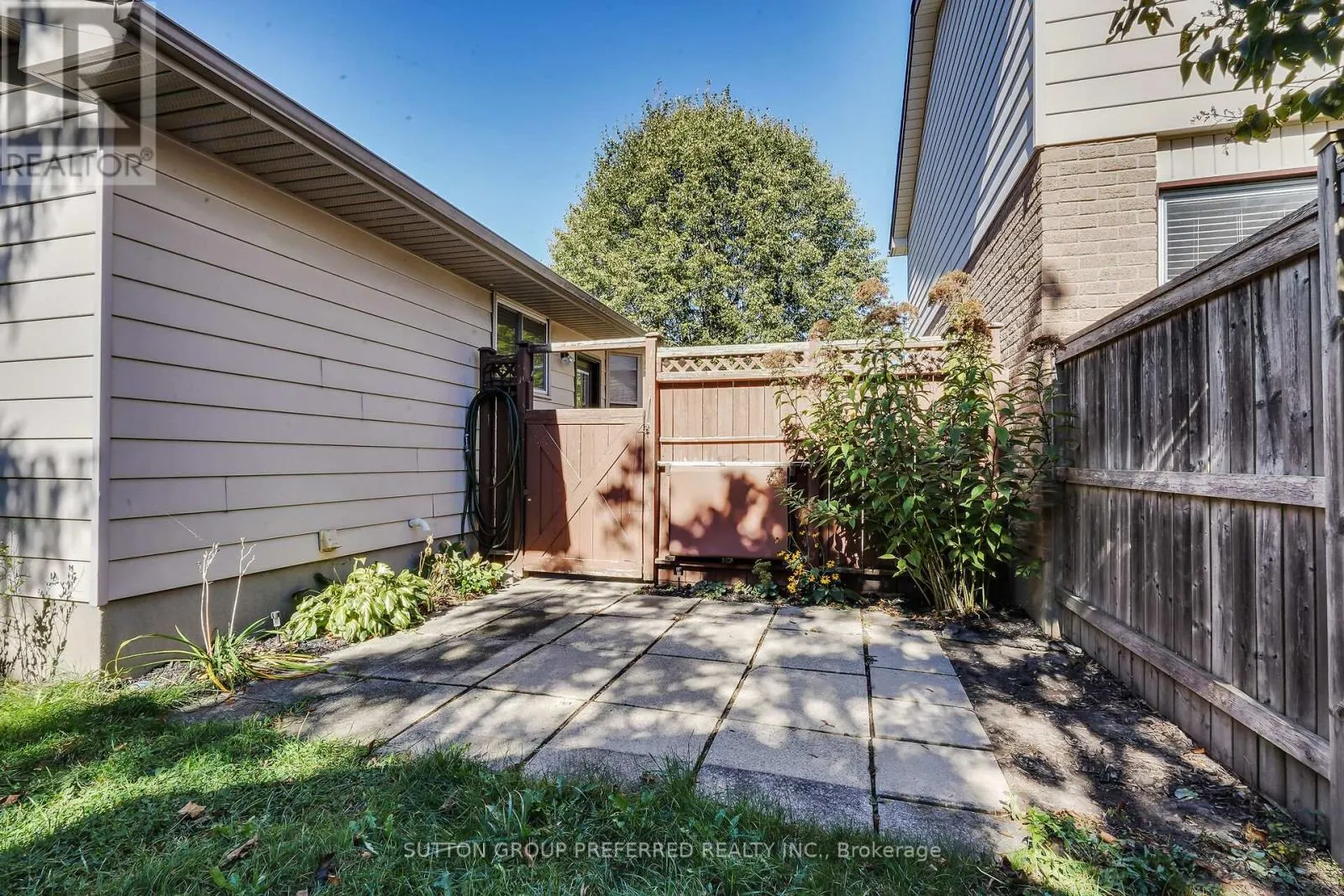 34 HEARTHSIDE PLACE