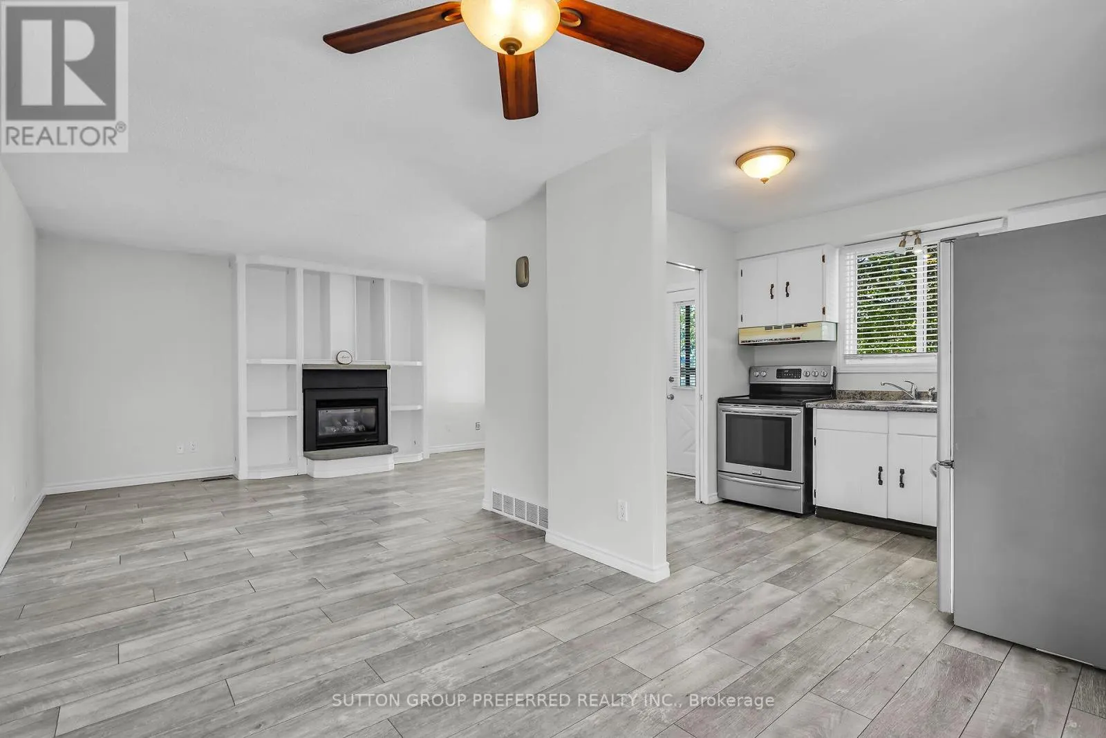 34 HEARTHSIDE PLACE
