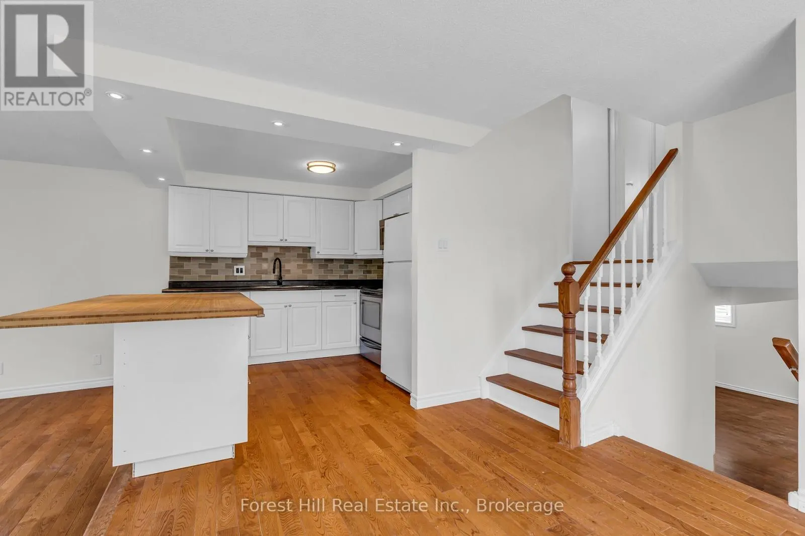 15 HOMESTEAD PLACE