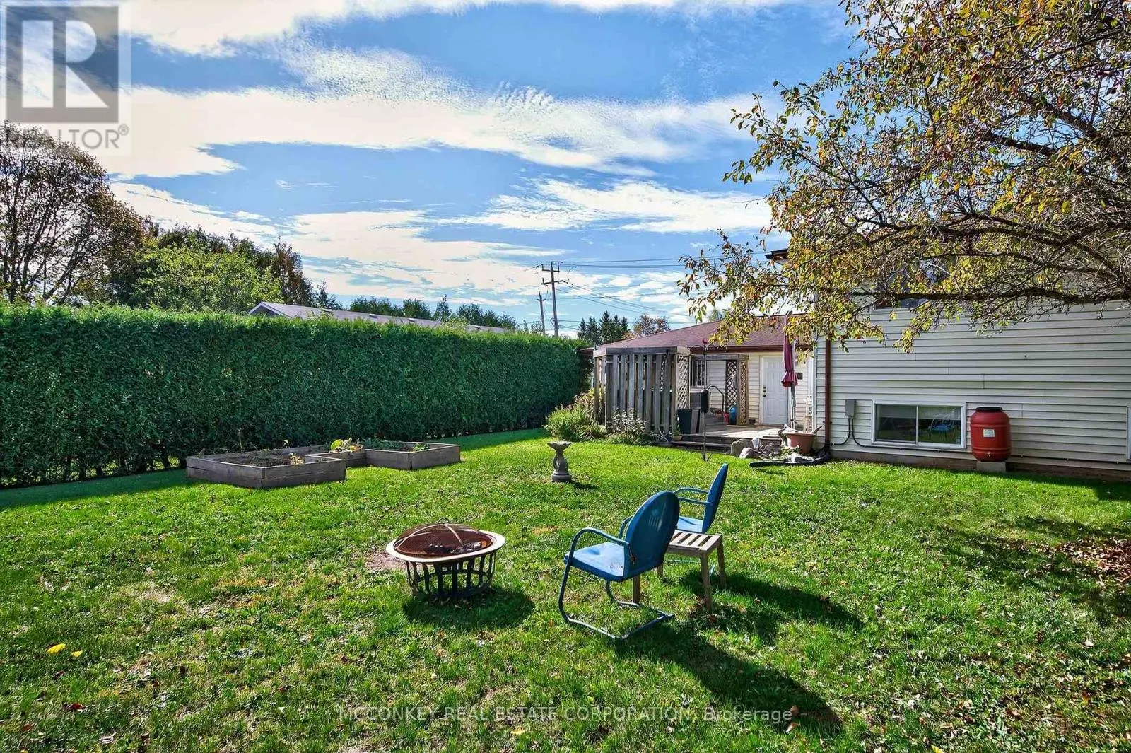 1216 HILLIARD STREET