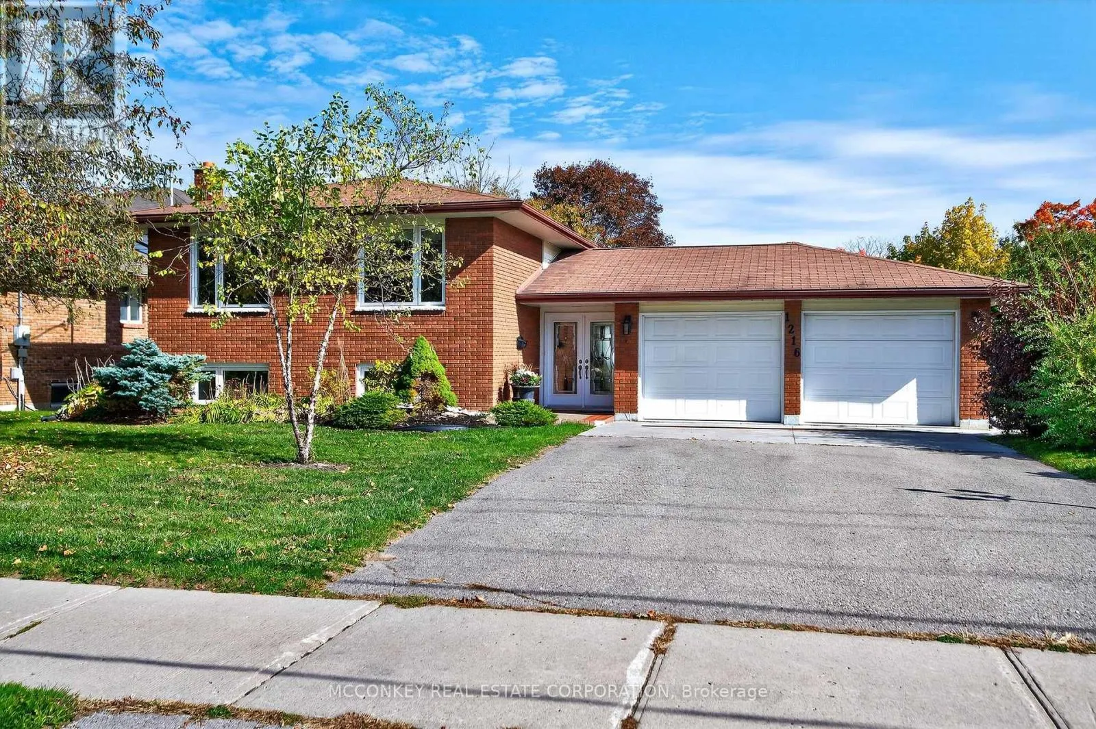 1216 HILLIARD STREET