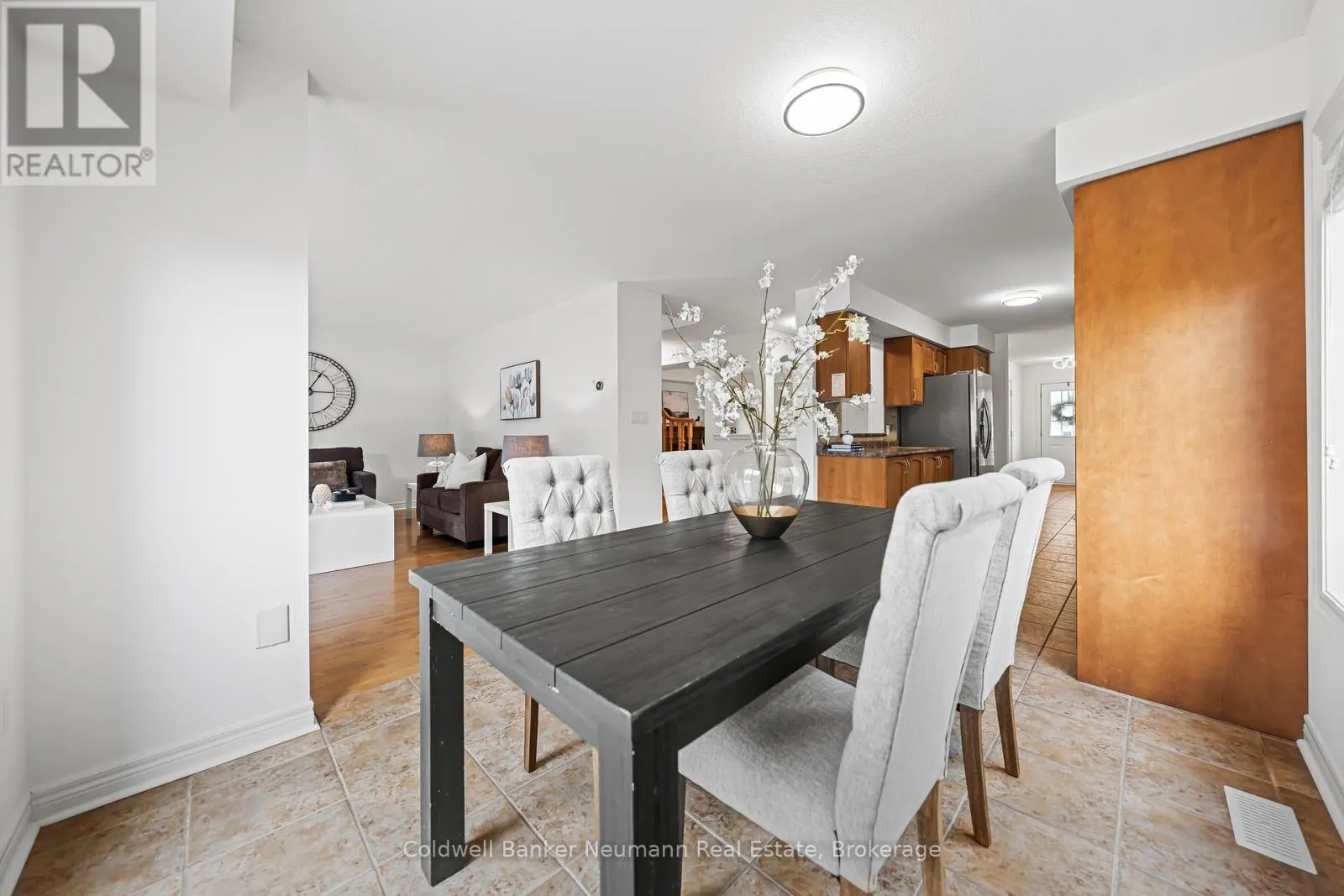 42 MCARTHUR DRIVE