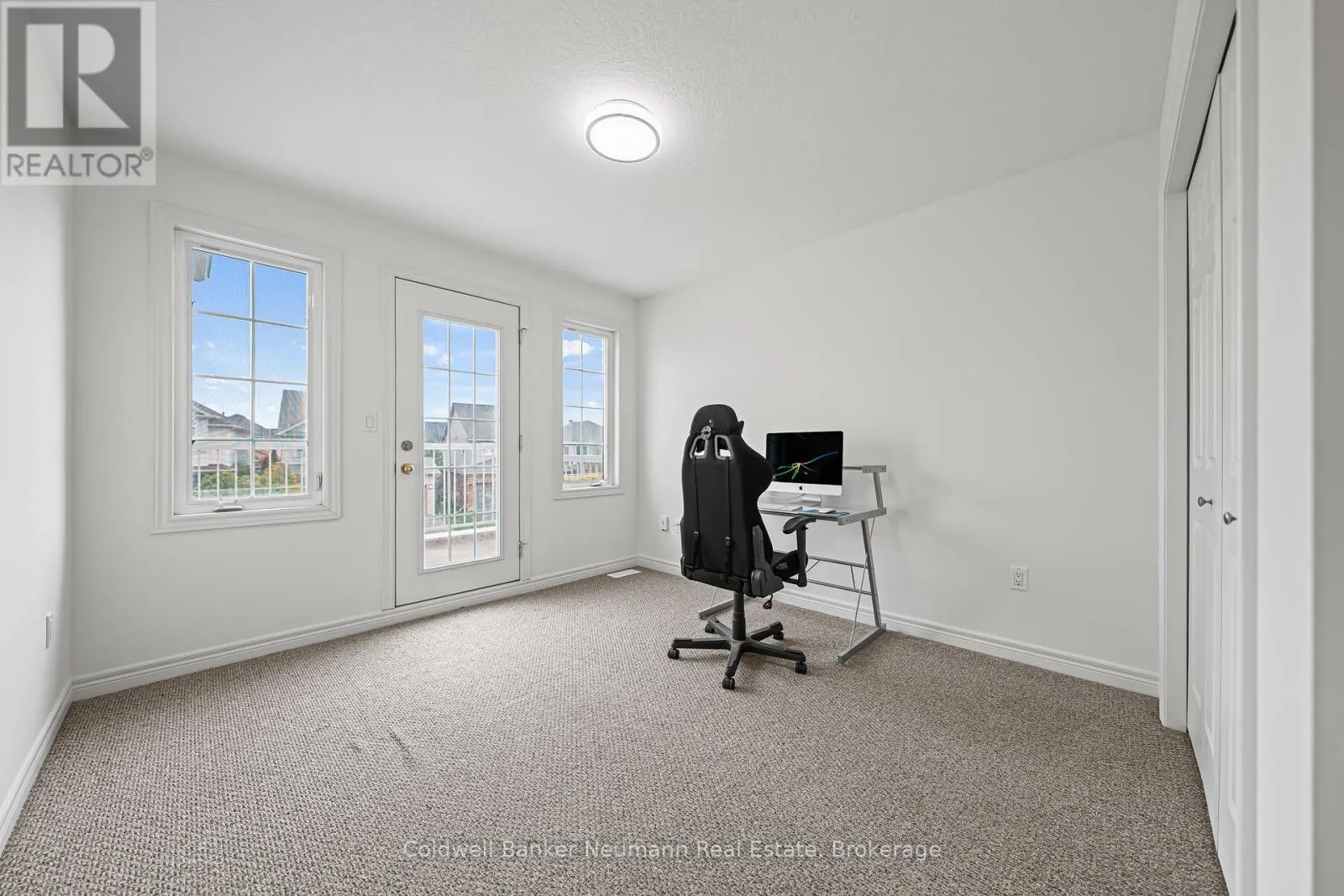 42 MCARTHUR DRIVE