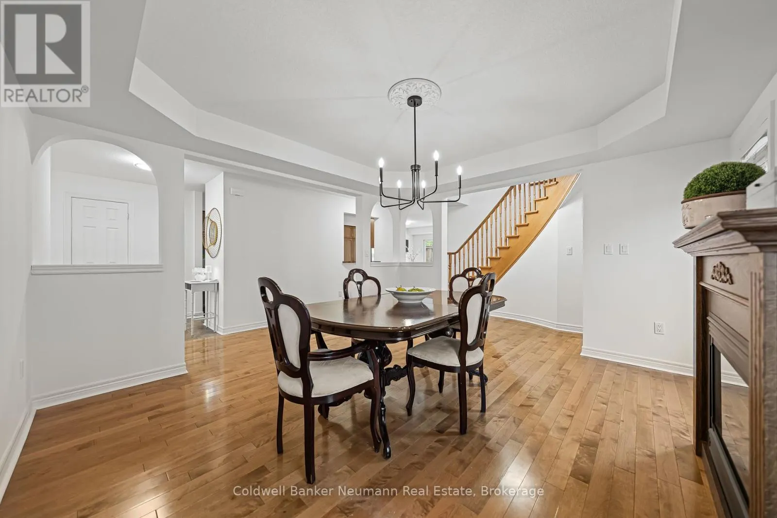 42 MCARTHUR DRIVE