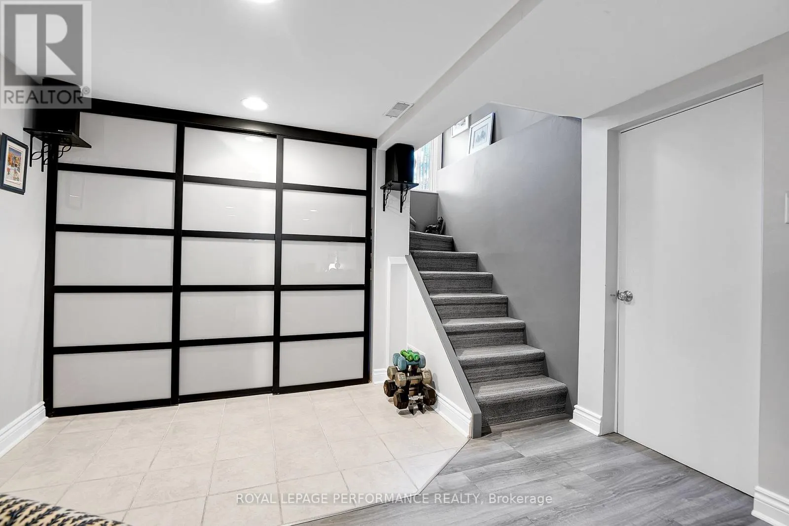 2239 WEBSTER AVENUE
