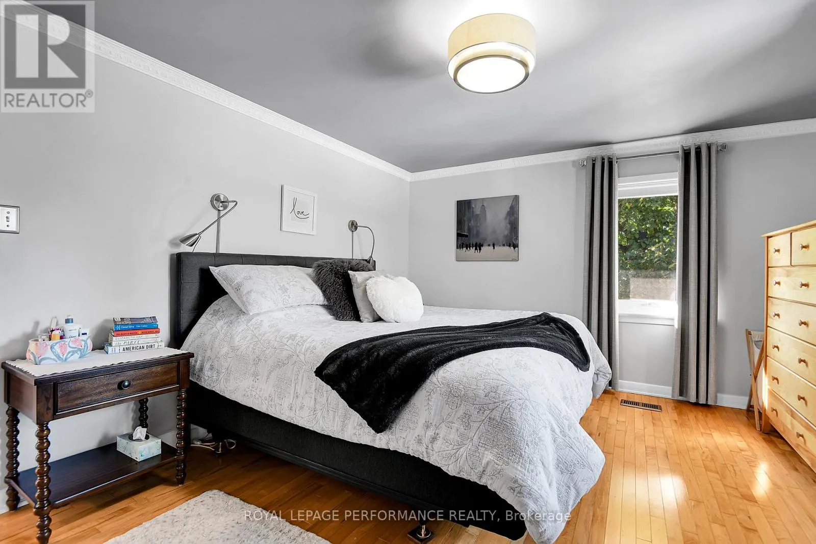 2239 WEBSTER AVENUE