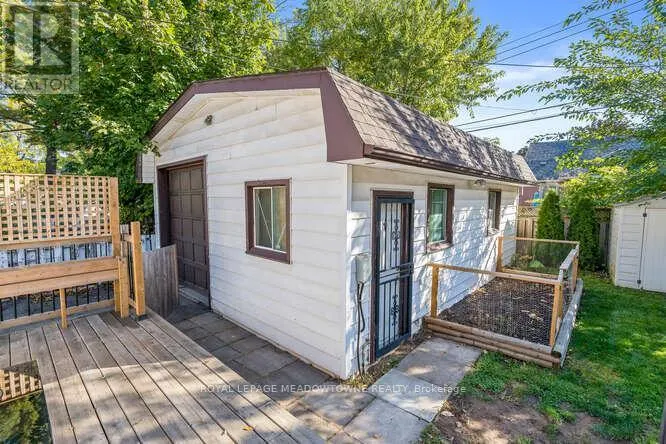 284 IVON AVENUE