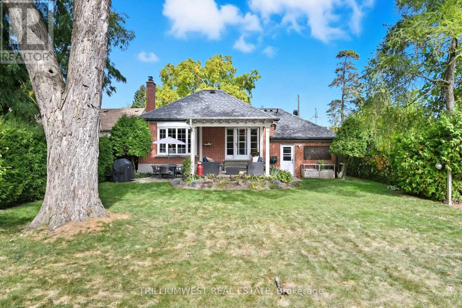 7 AVALON AVENUE