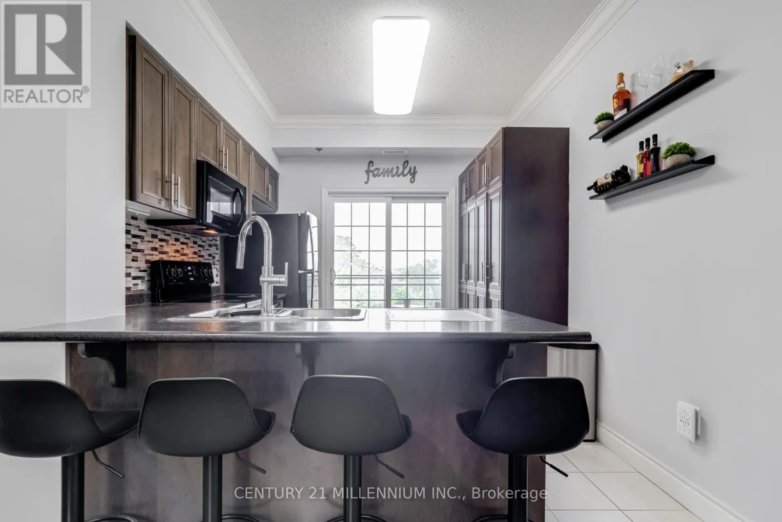 414 - 1440 GORDON STREET