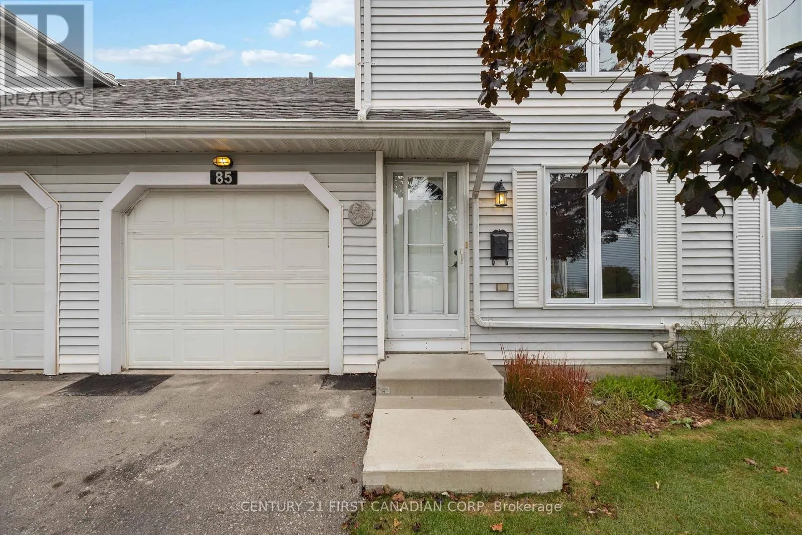 85 - 120 CENTRE STREET, #85