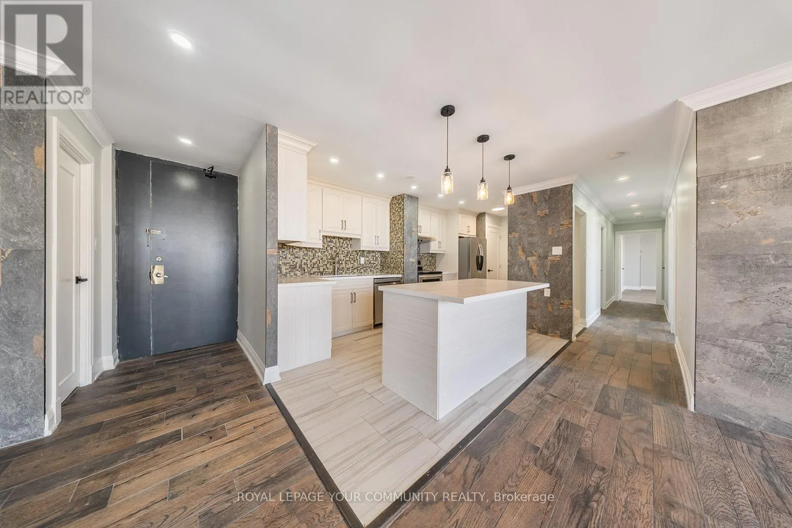 PH3 - 222 JACKSON STREET
