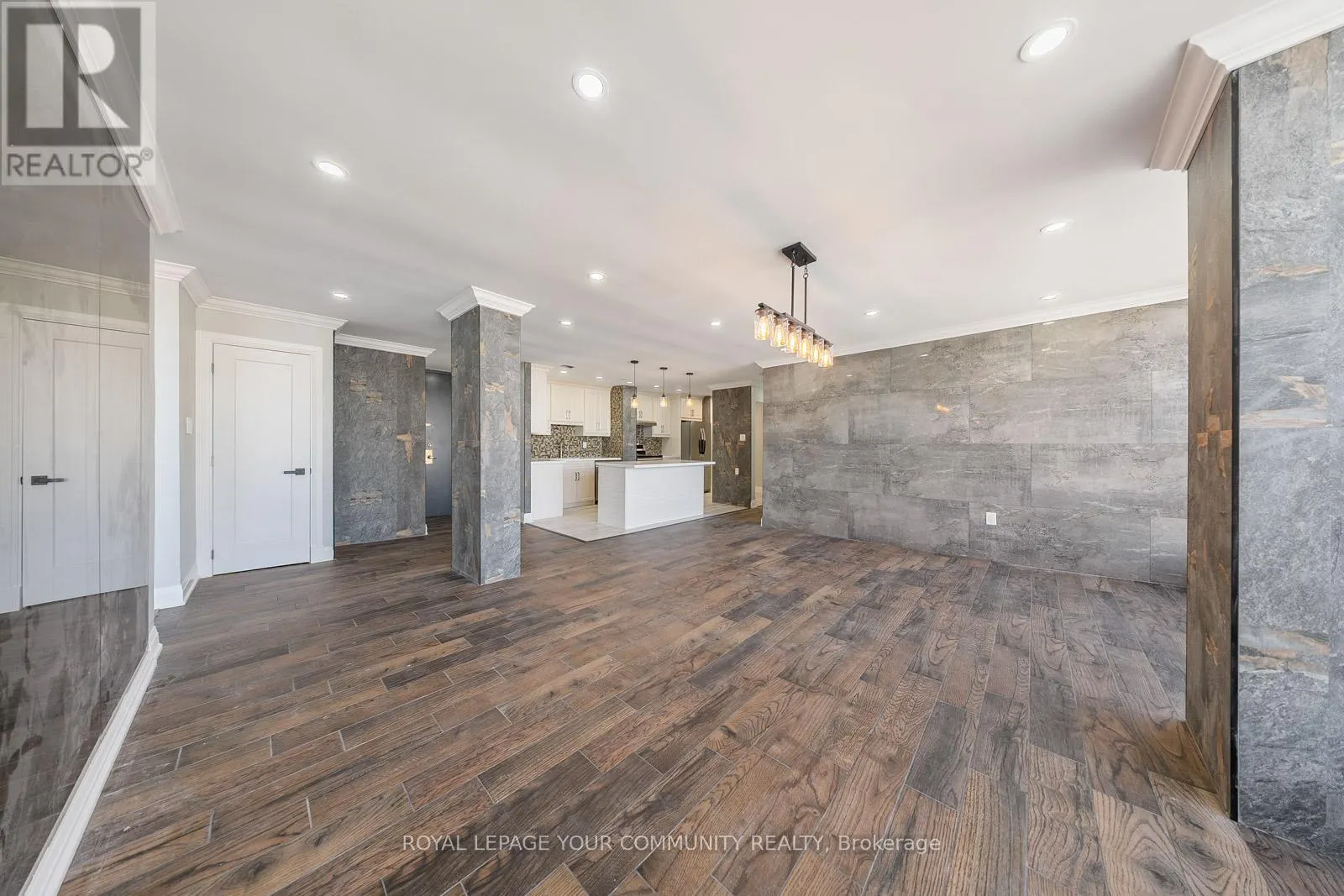 PH3 - 222 JACKSON STREET