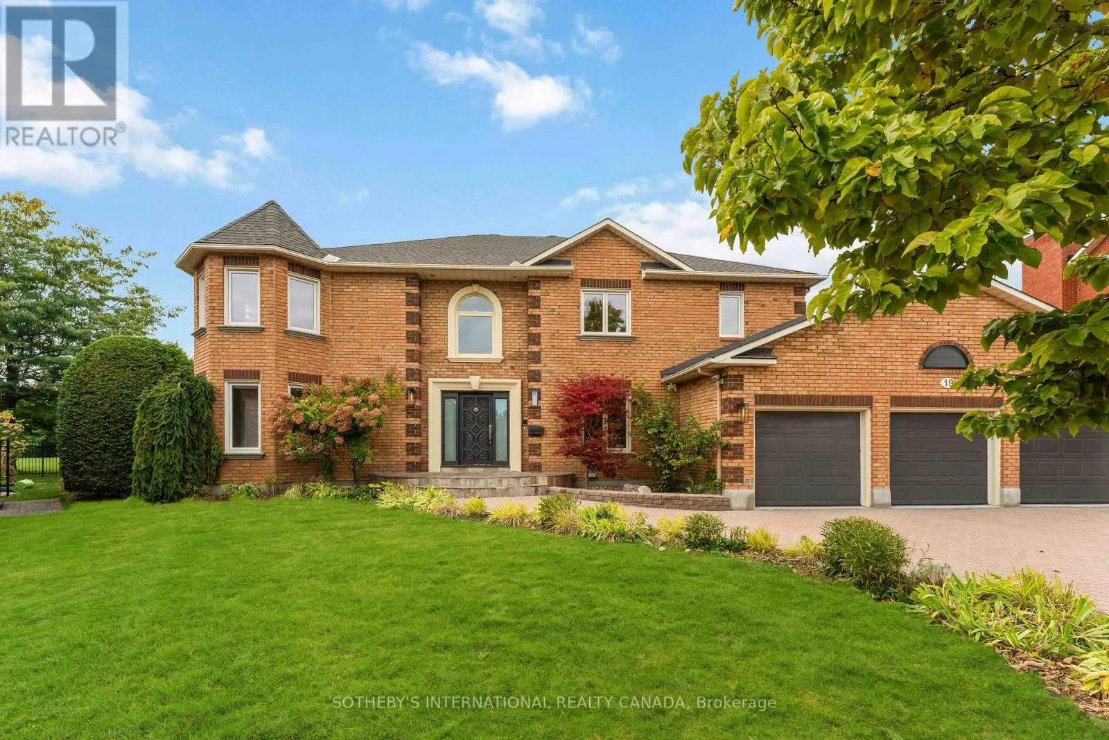 19 CAMPFIELD COURT