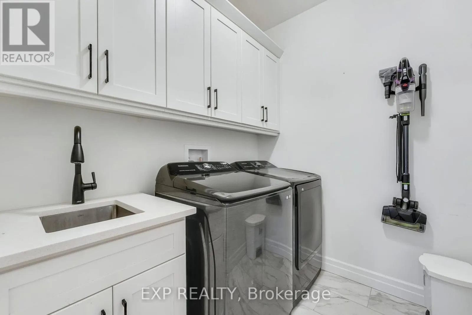 1105 MARIETTA STREET