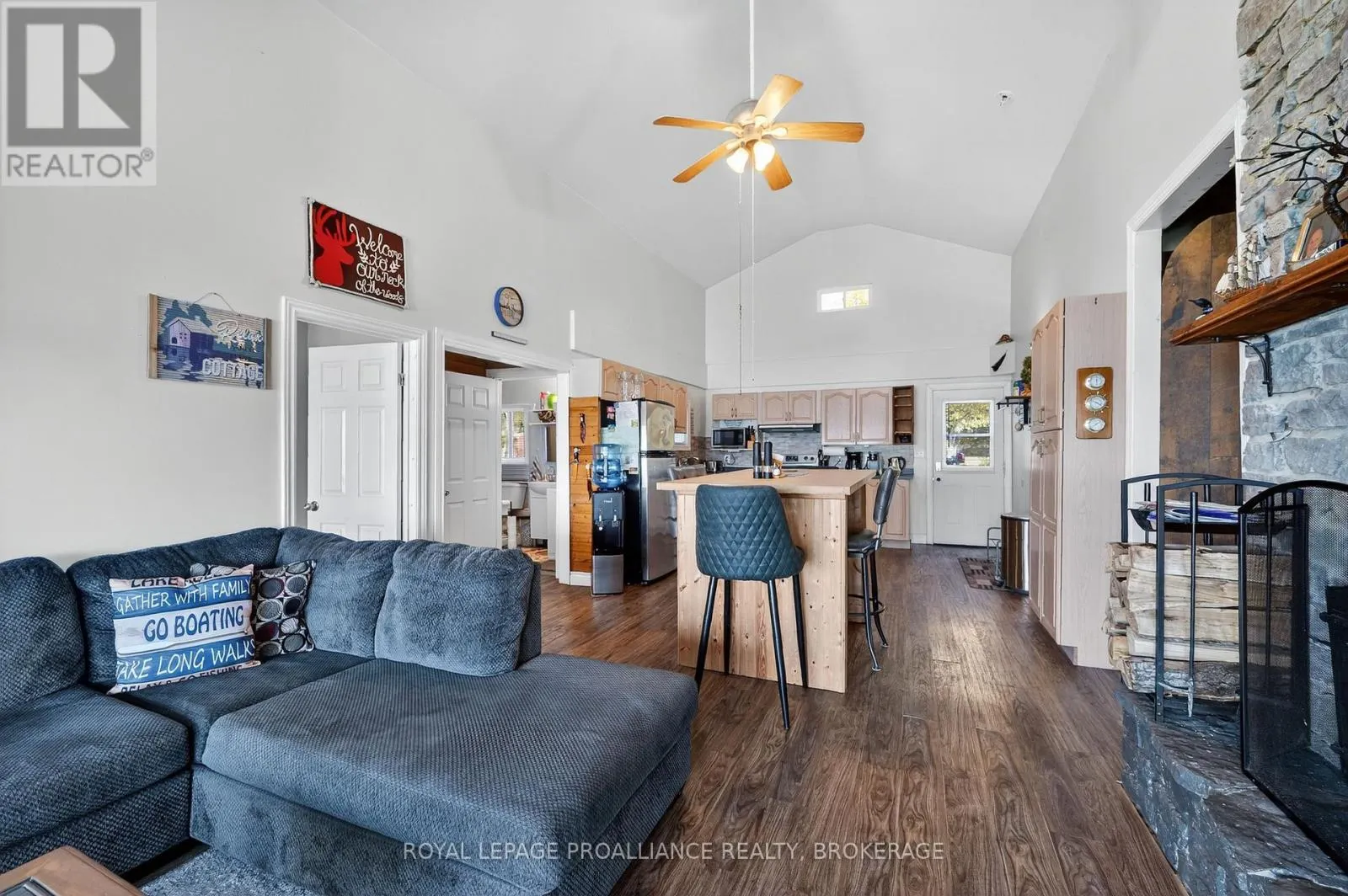 B - 14 MORGAN'S POINT LANE, #B