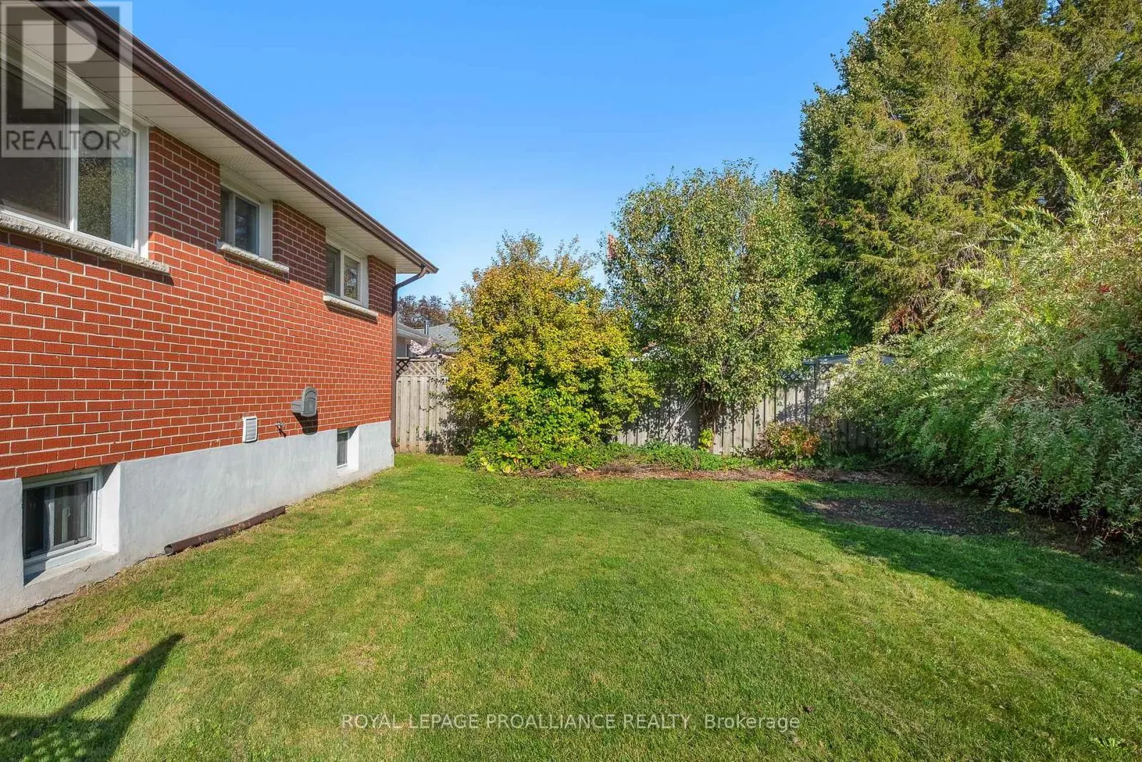 598 HAYDEN CRESCENT