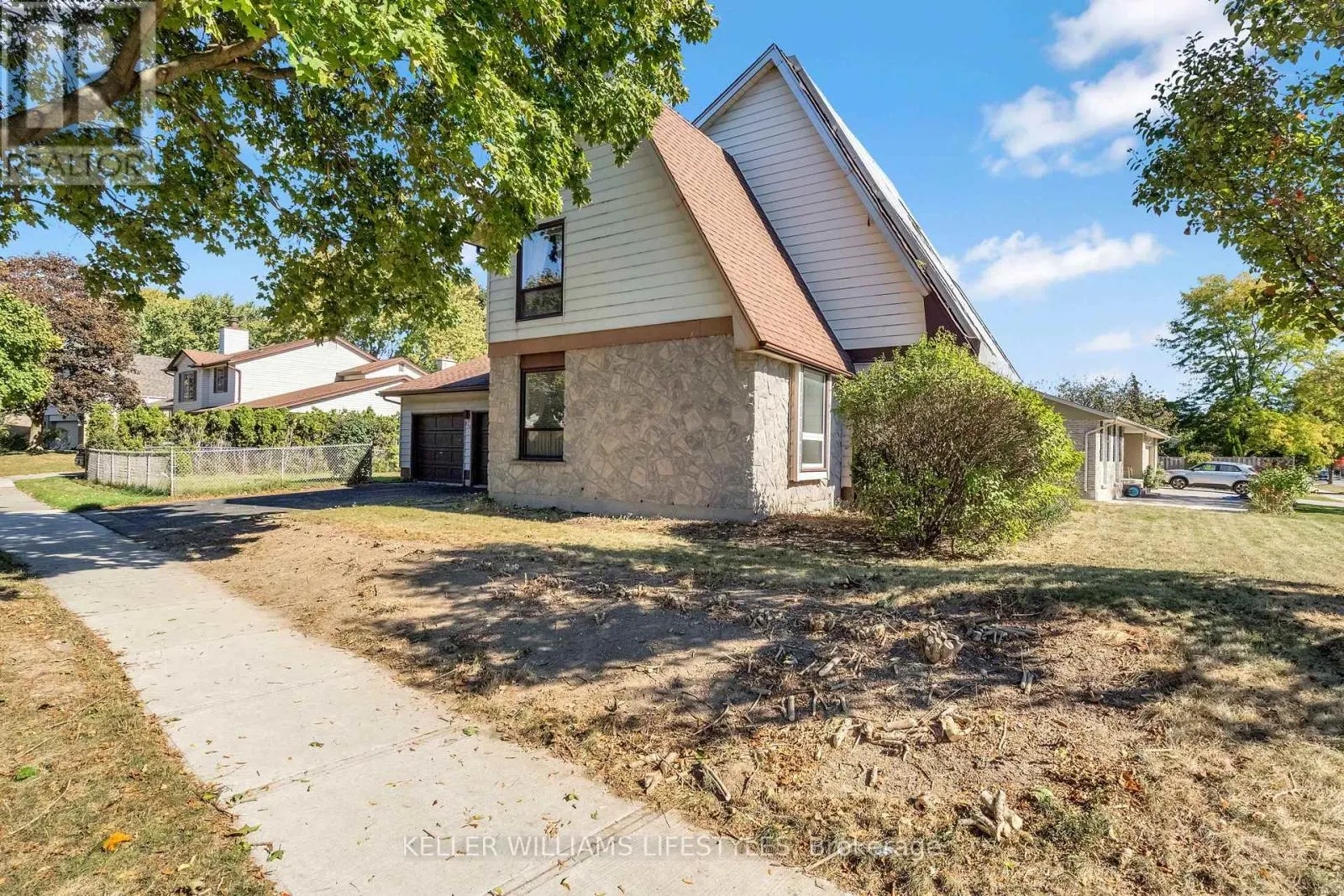 138 GARDENVALE CRESCENT