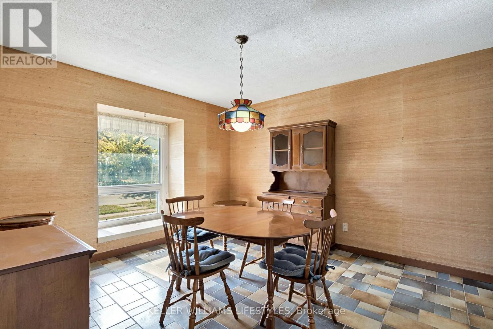 138 GARDENVALE CRESCENT