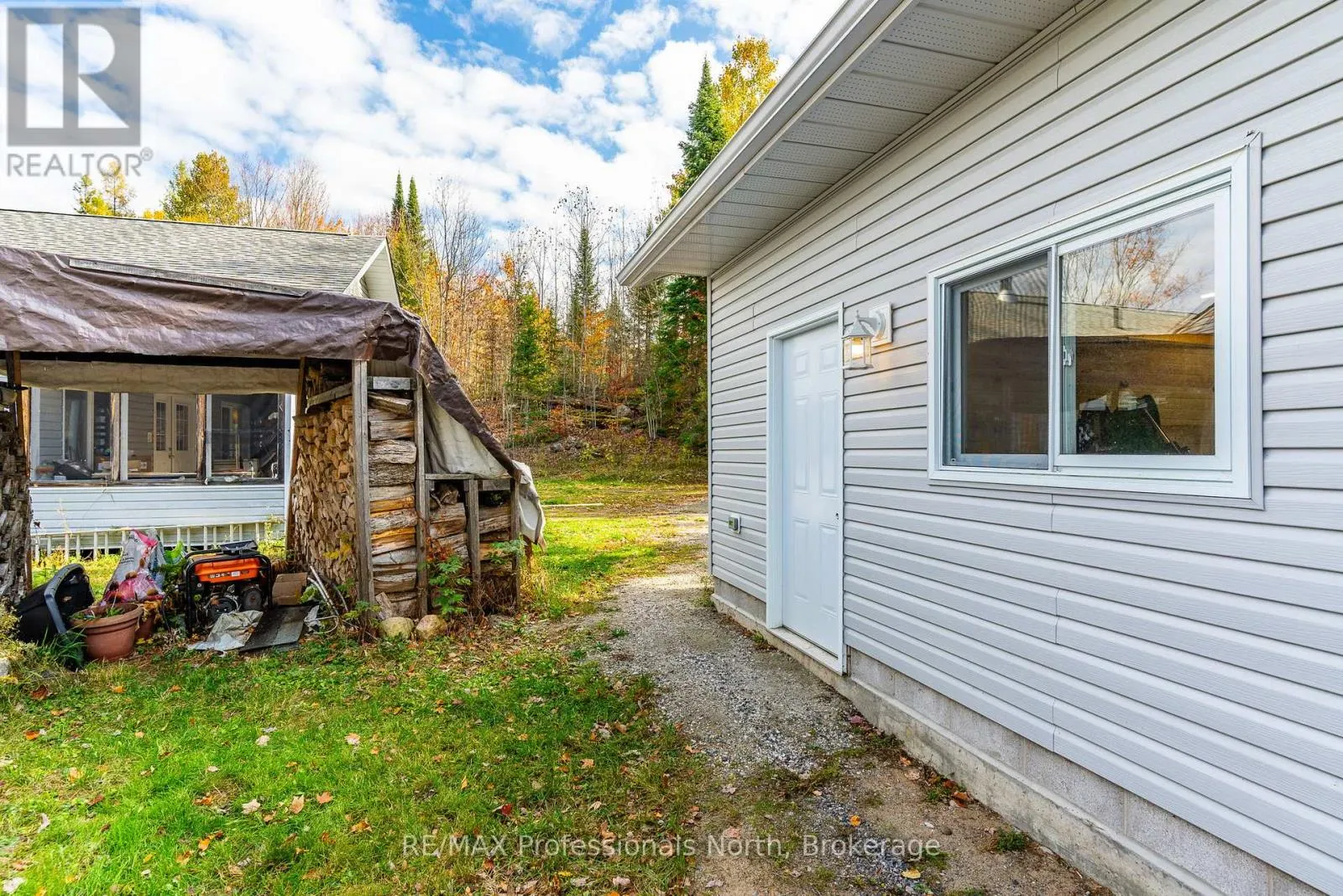 2179 SOUTH LAKE ROAD